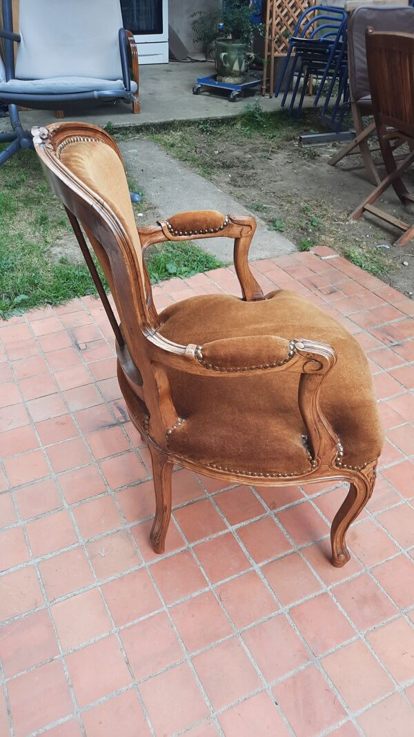 Fauteuil style voltaire