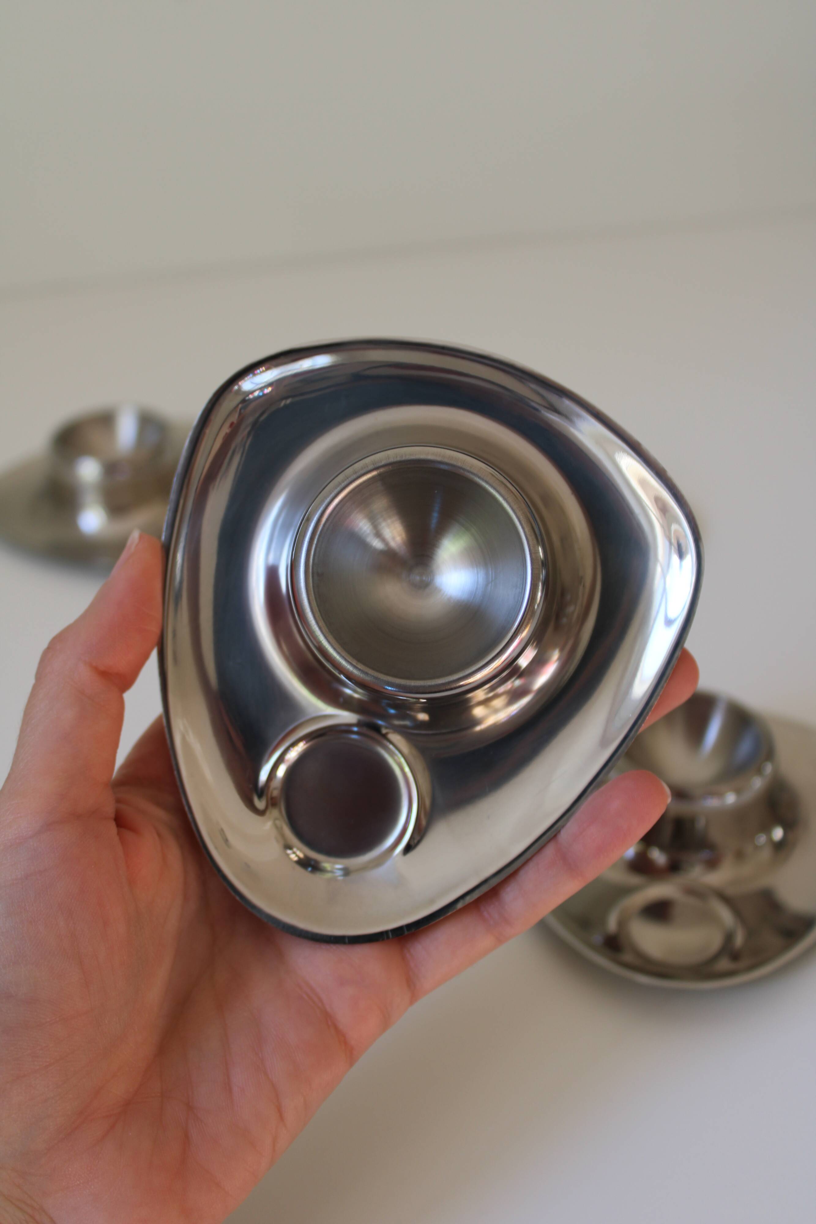 4 stainless steel space age vintage egg cups