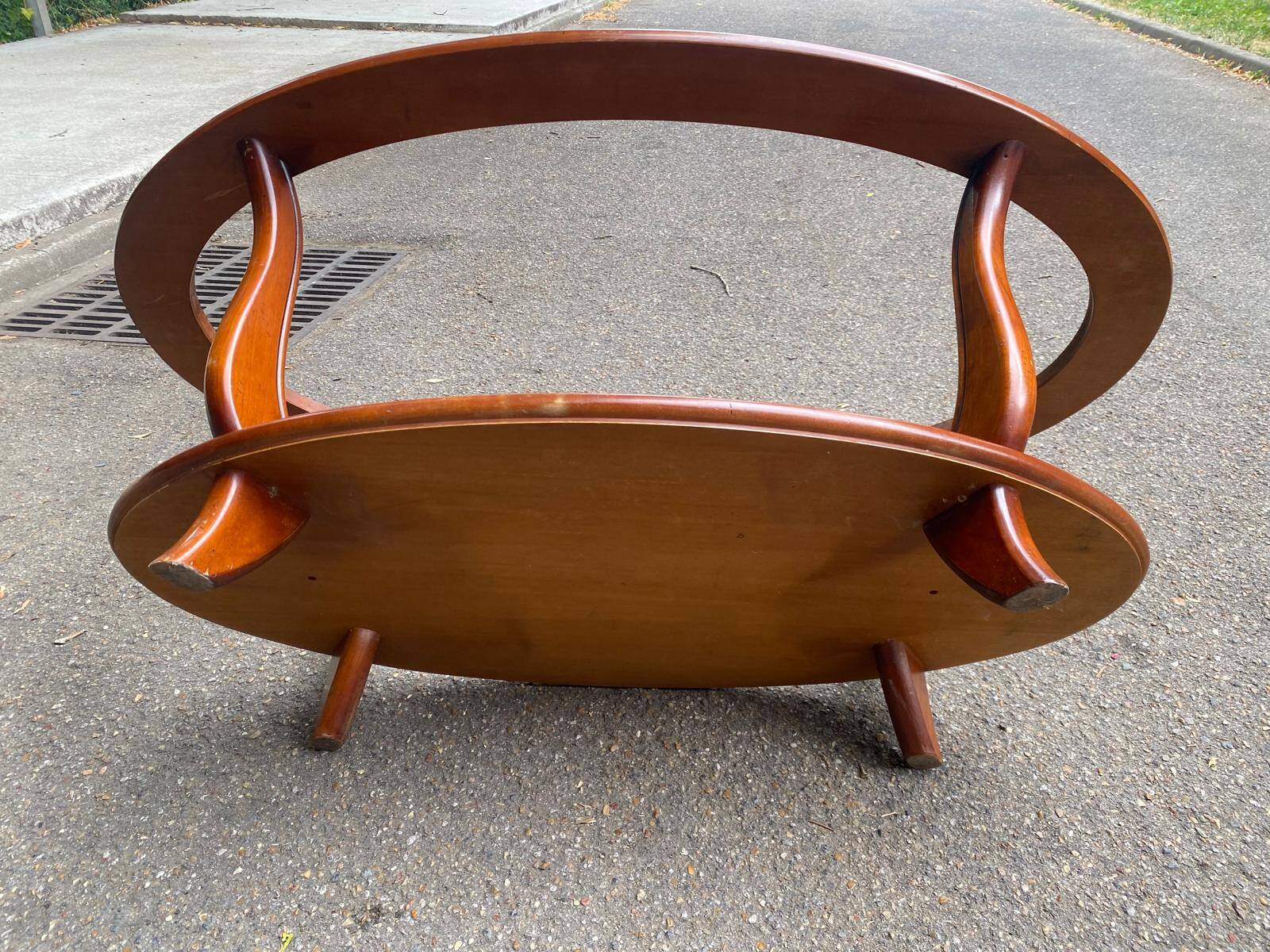 Table basse ovale en bois massif et verre, années 90