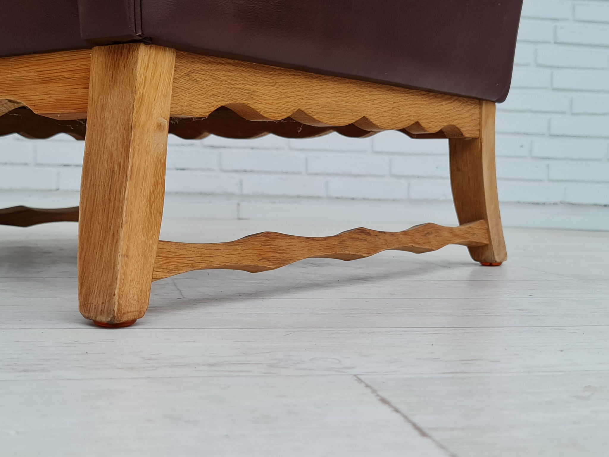 Fauteuil danois vintage, années 1970, cuir, bois de chêne
