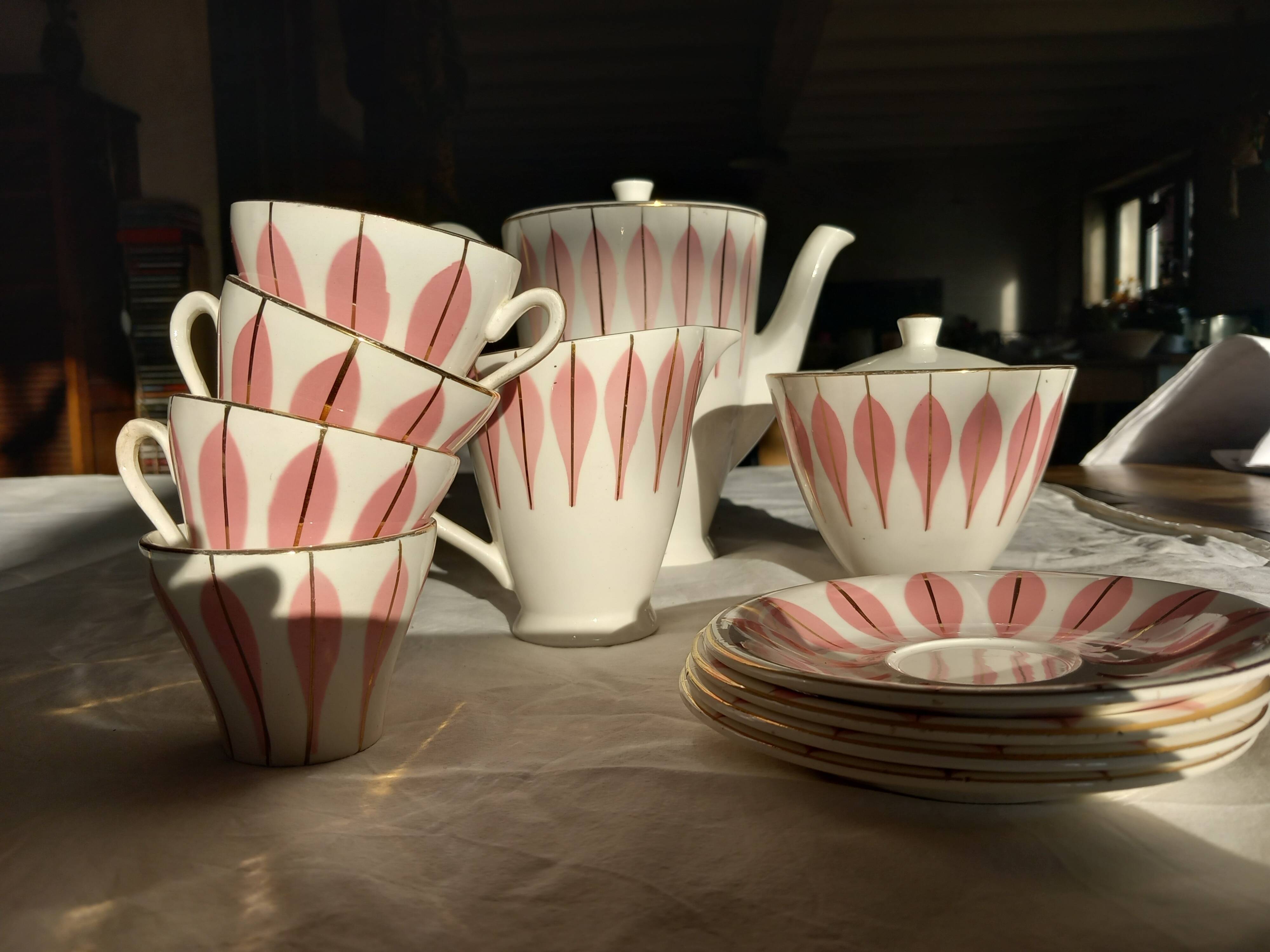 Vintage café service Digoin Sarreguemines as good as new.