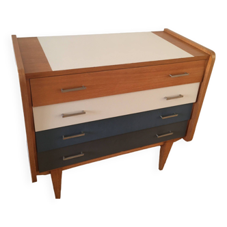 Scandinavian chest of drawers