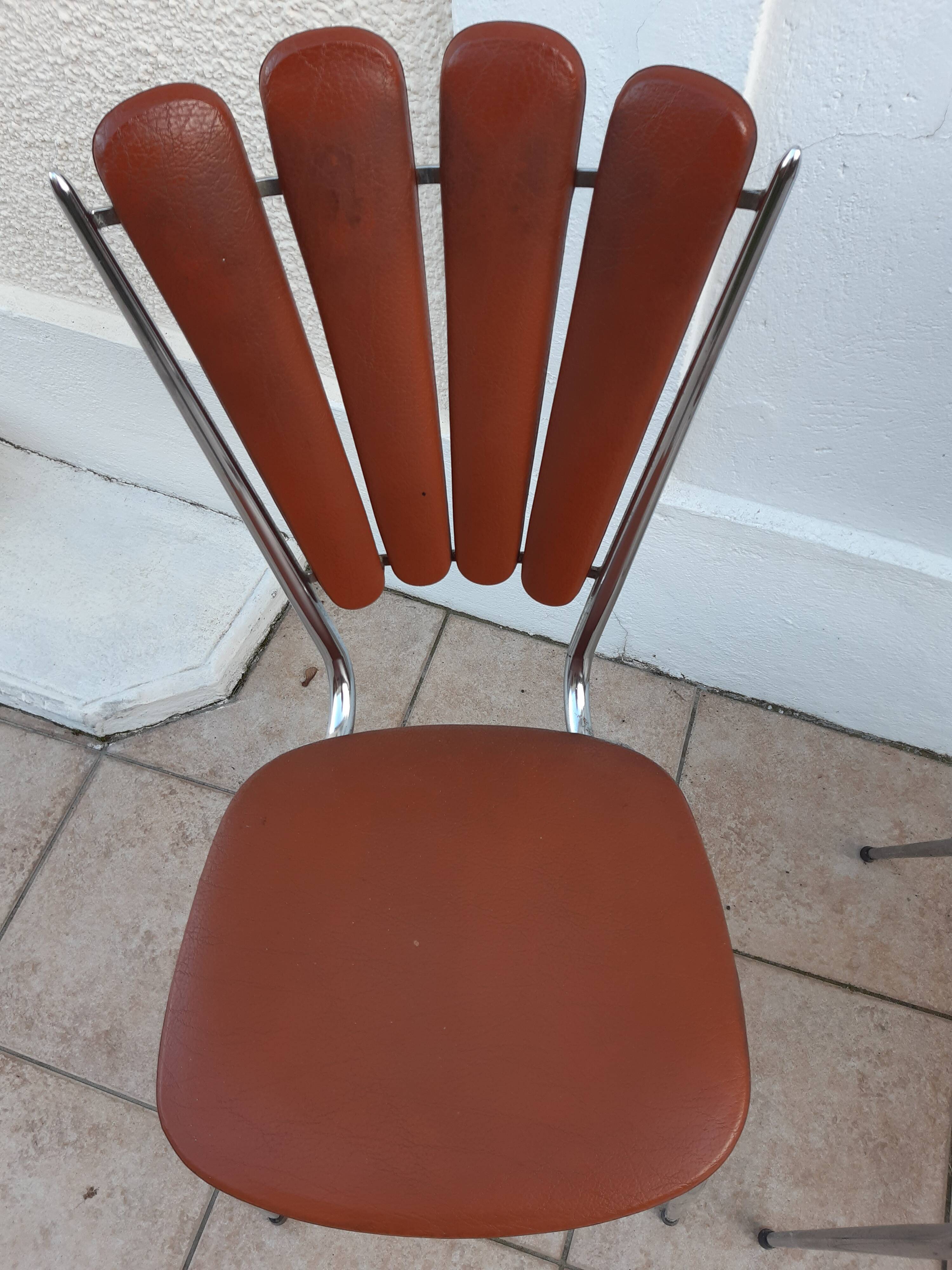 Lot of 3 chairs "petals" in vinyl 60-70 years