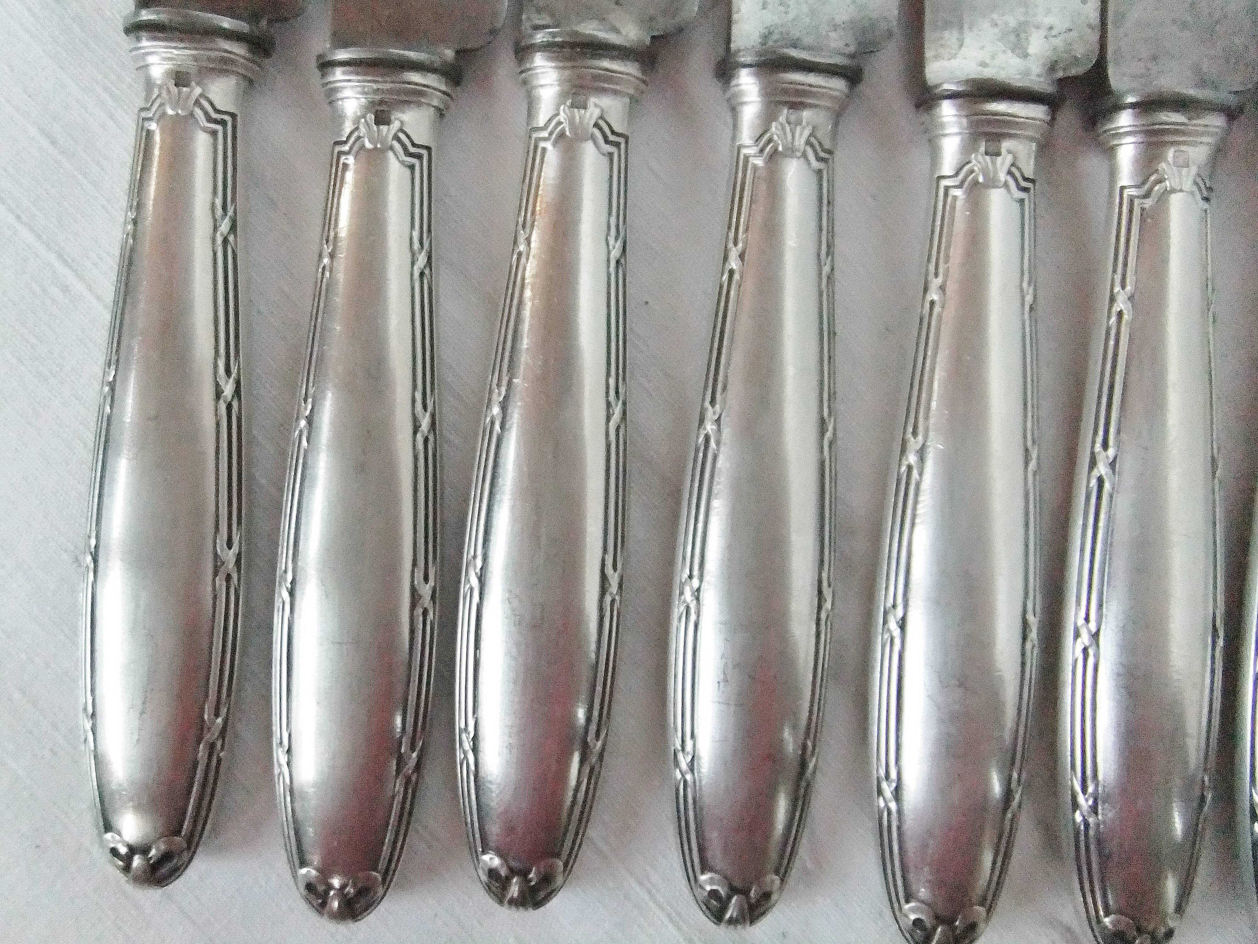 12 Christofle table knives Louis XVI bow ribbon Silver metal punch balance steel blade