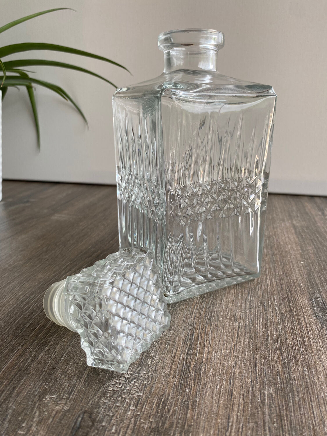 Whisky decanter