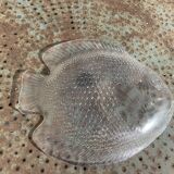 Large fish-shaped dish in transparent glass, made in France, vintage 1970