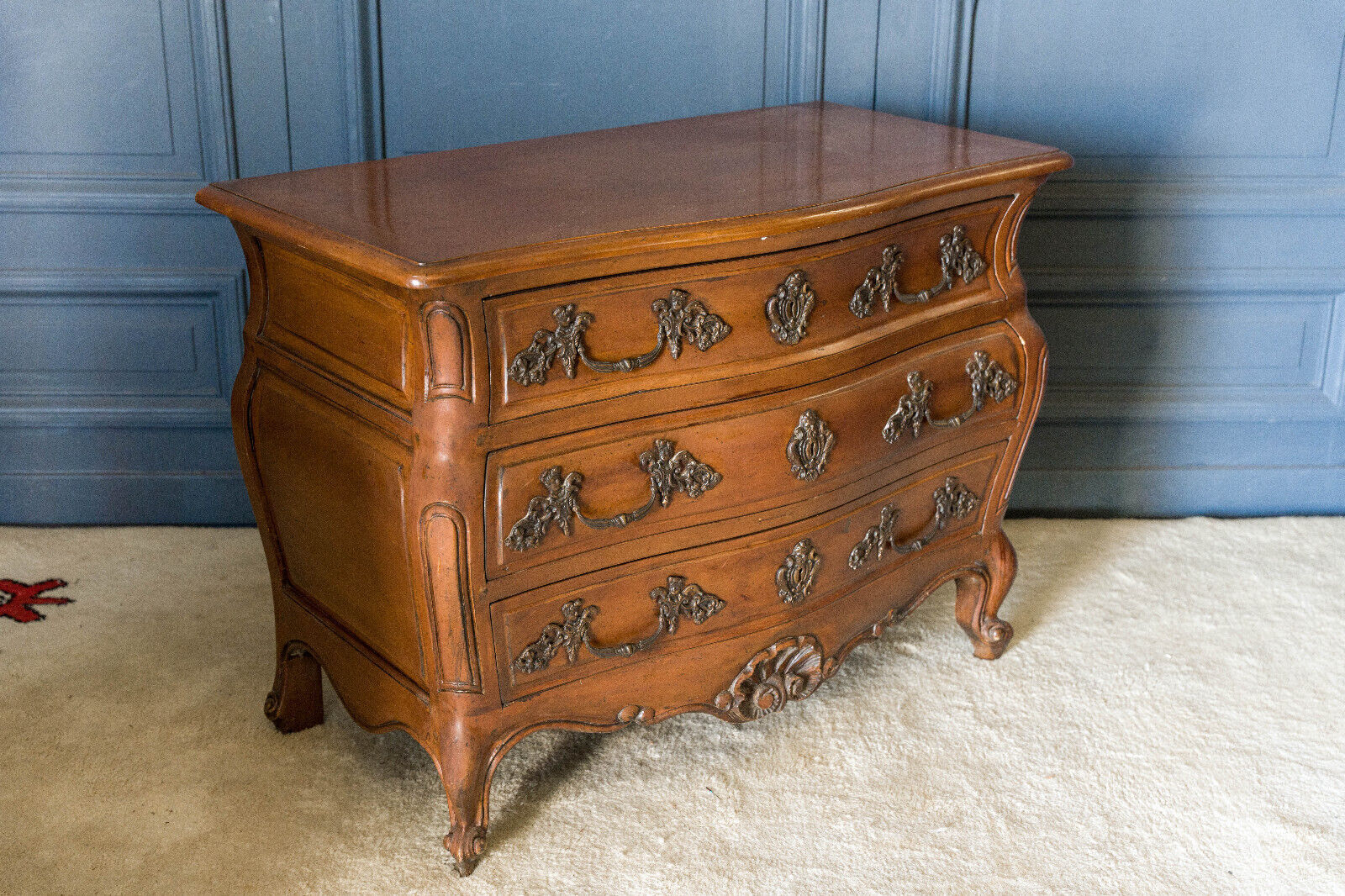 Walnut chest of drawers Louis XV style 3 drawers Bronze handles Mid-twentieth