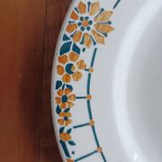 Set of 6 Ceranord dinner plates