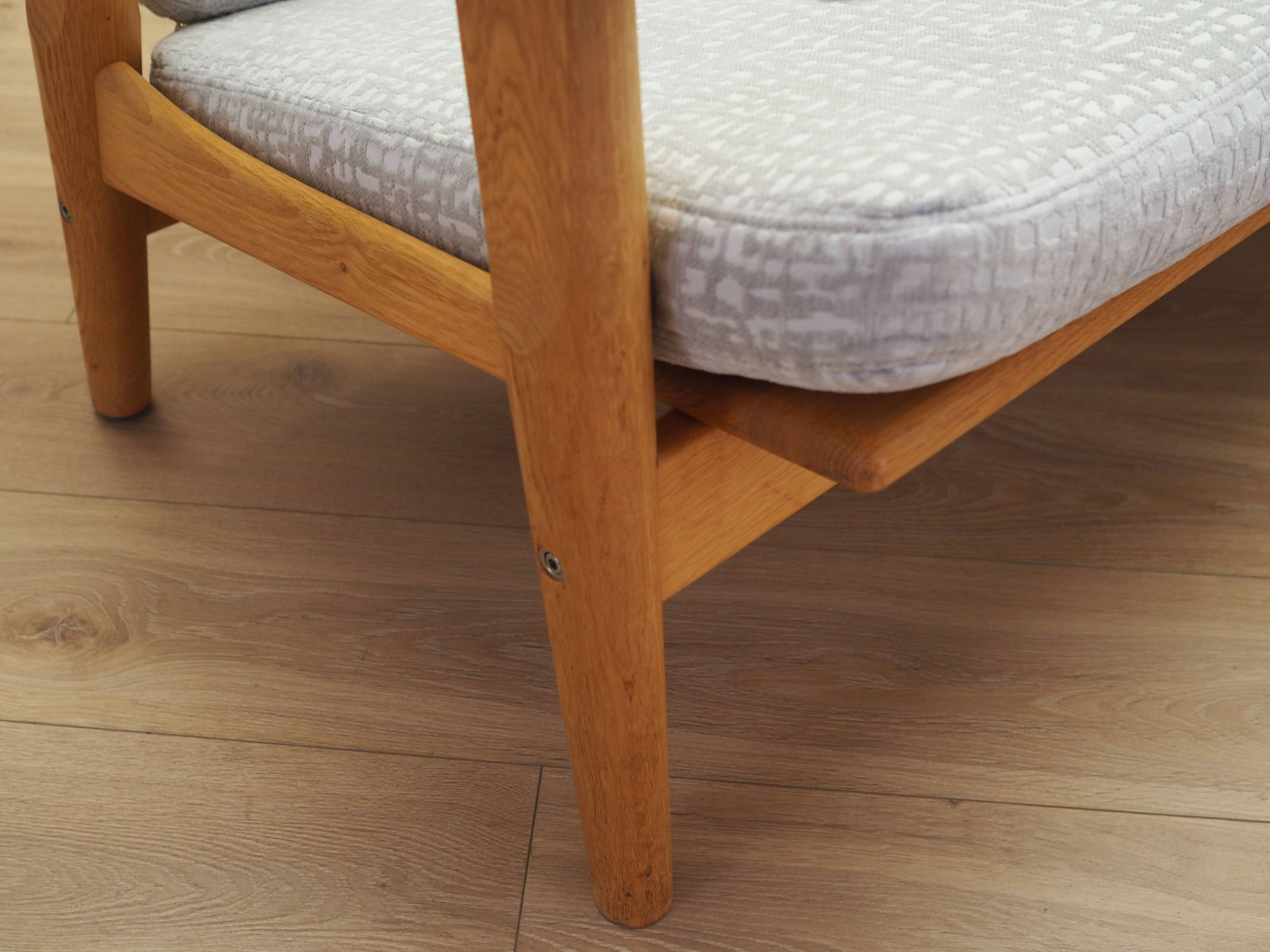 Canapé en chêne, design danois, années 1960, designer : Hans J. Wegner, fabricant : Getama
