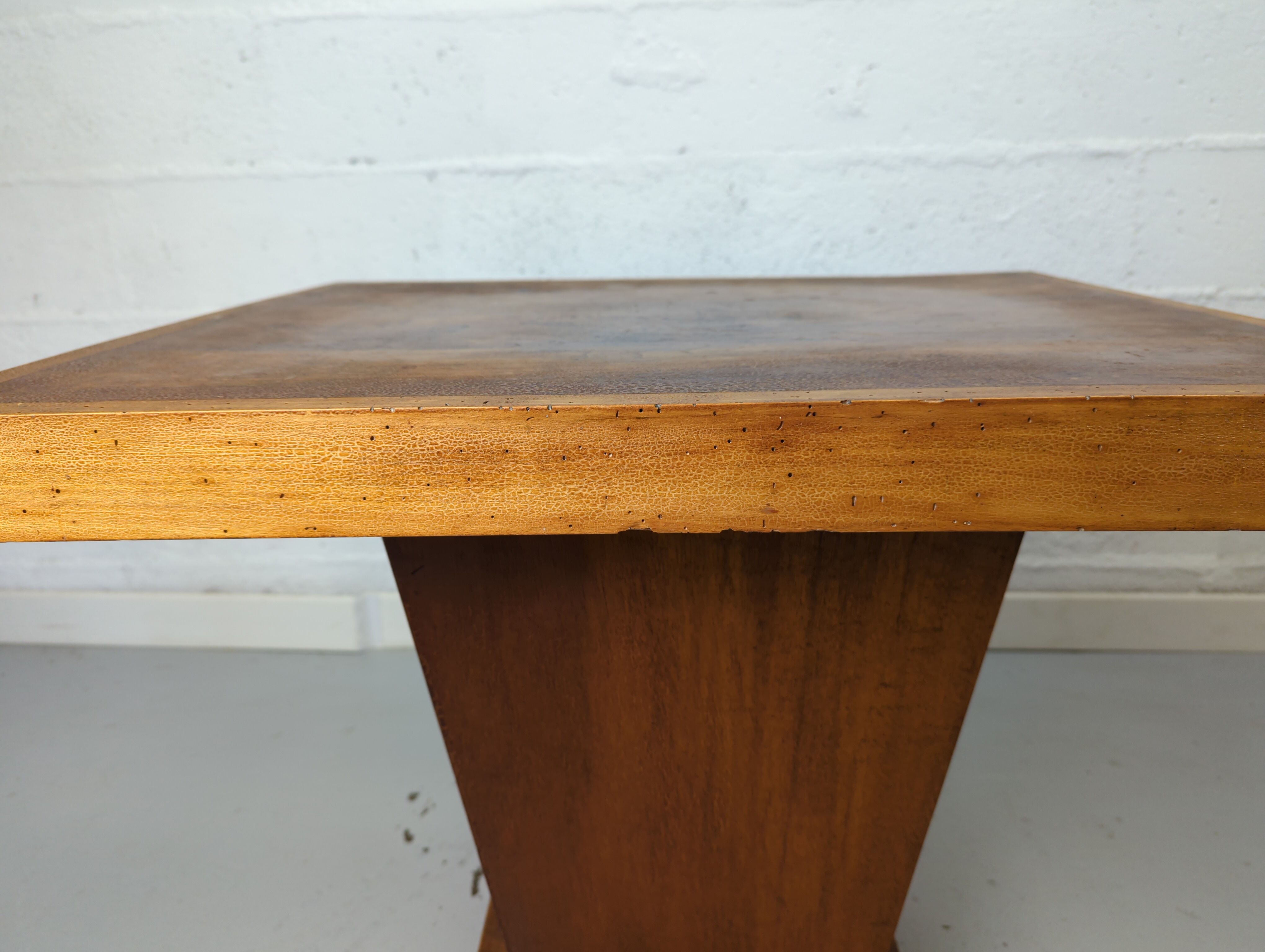 Square pedestal table art deco year 30