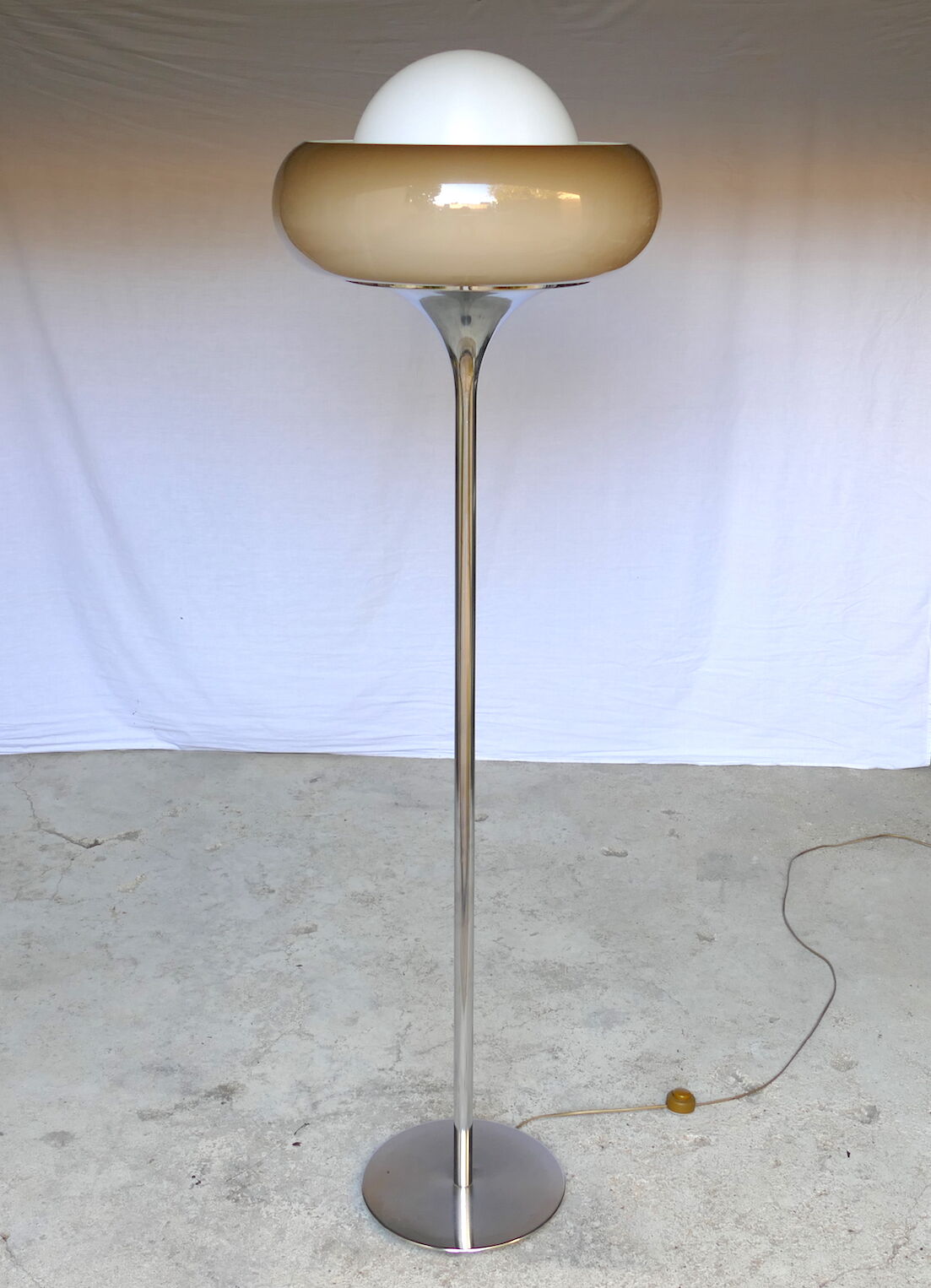 Floor lamp Harvey Guzzini 1960