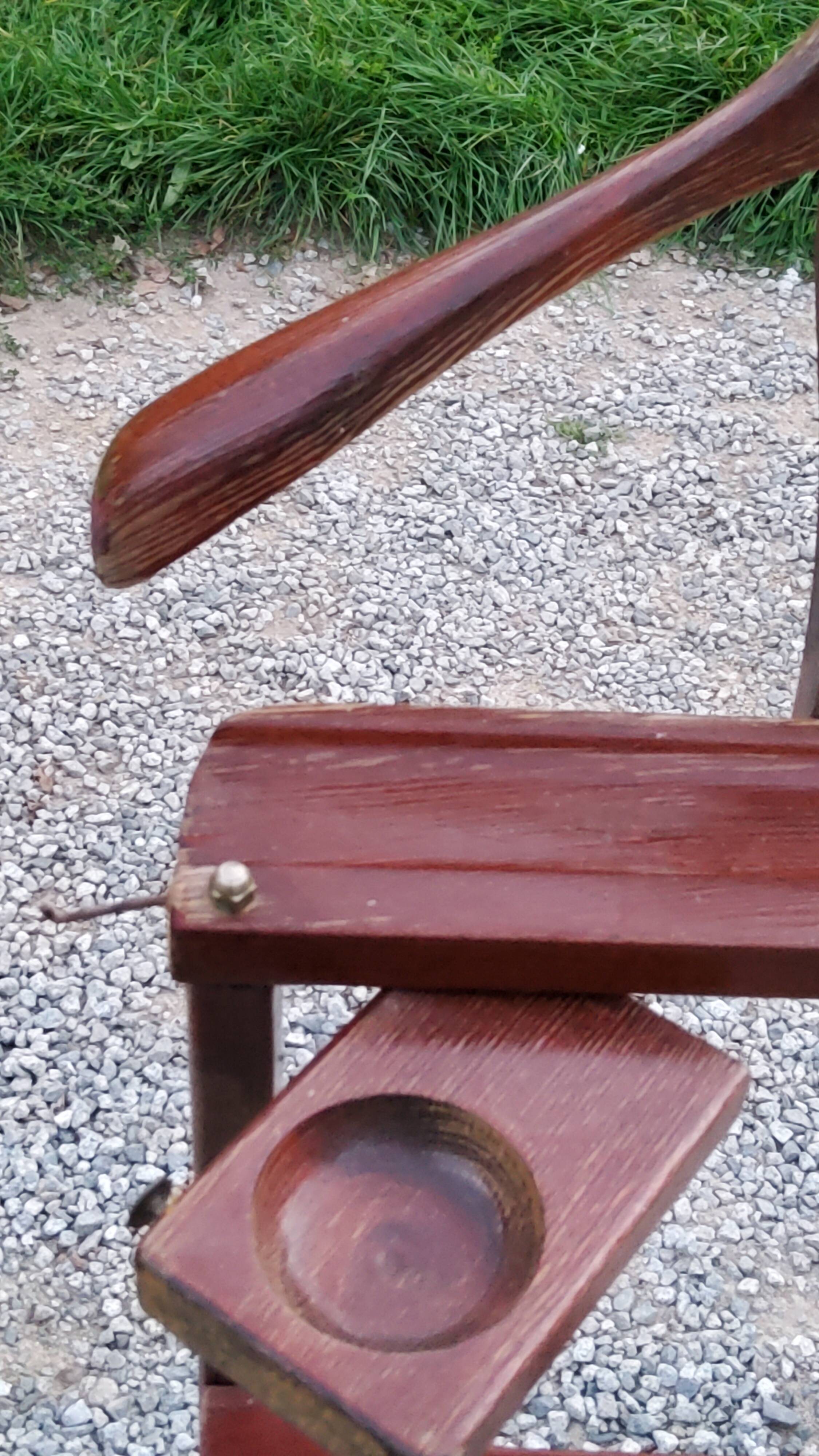 Mahogany stained wood valet Dejou editor