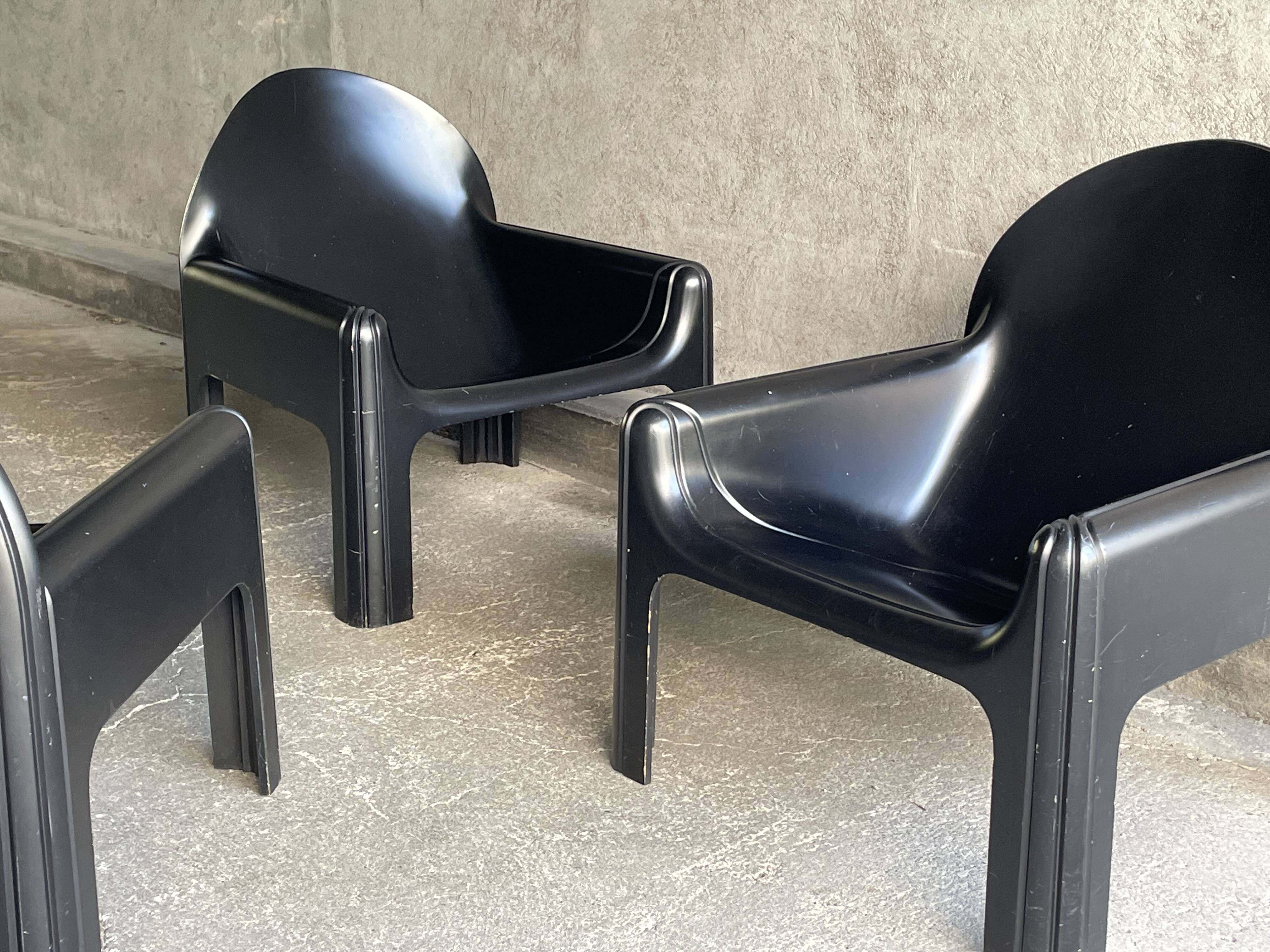 4794 armchair by Gae Aulenti for Kartell