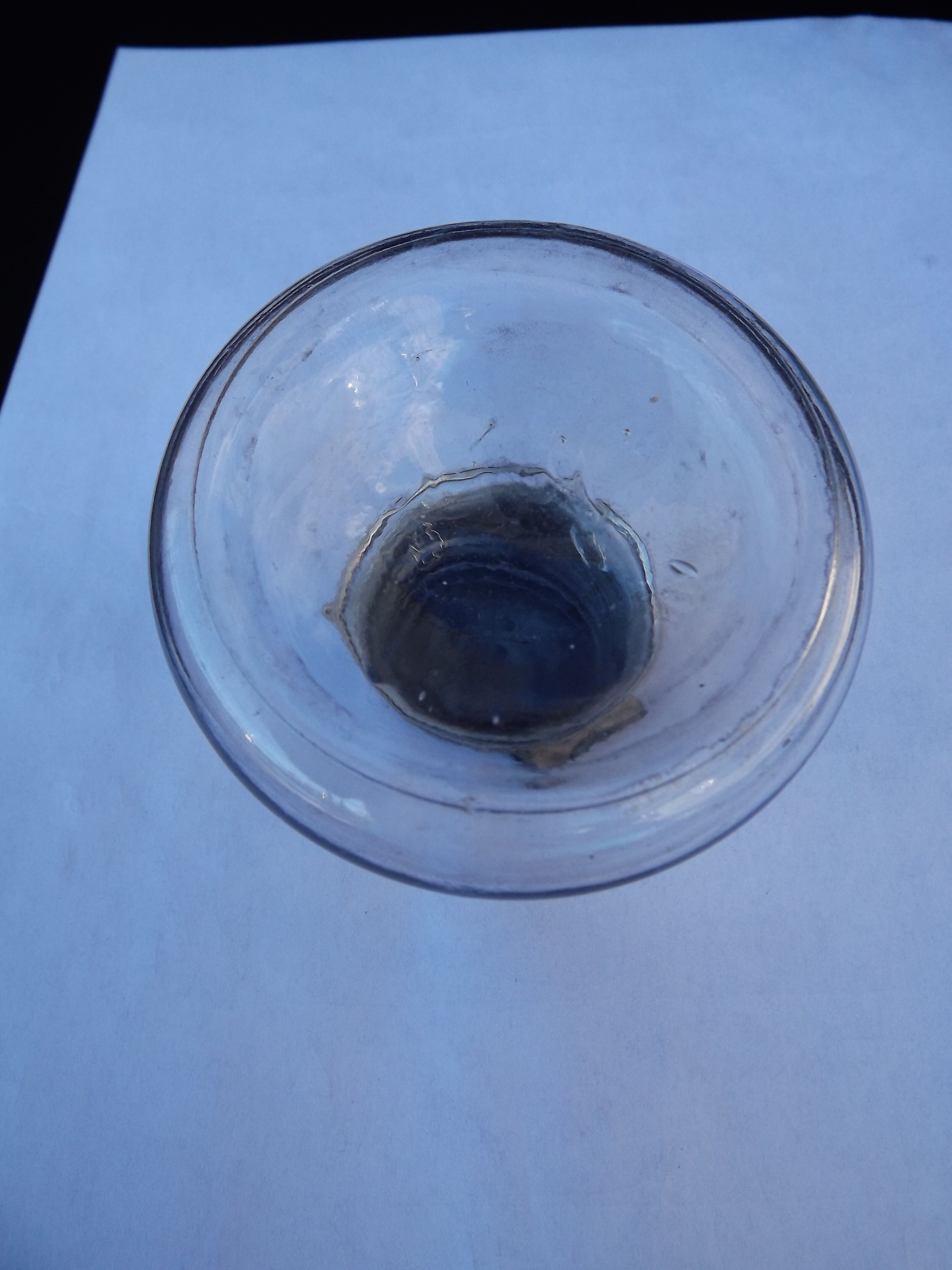 Glass inkwell