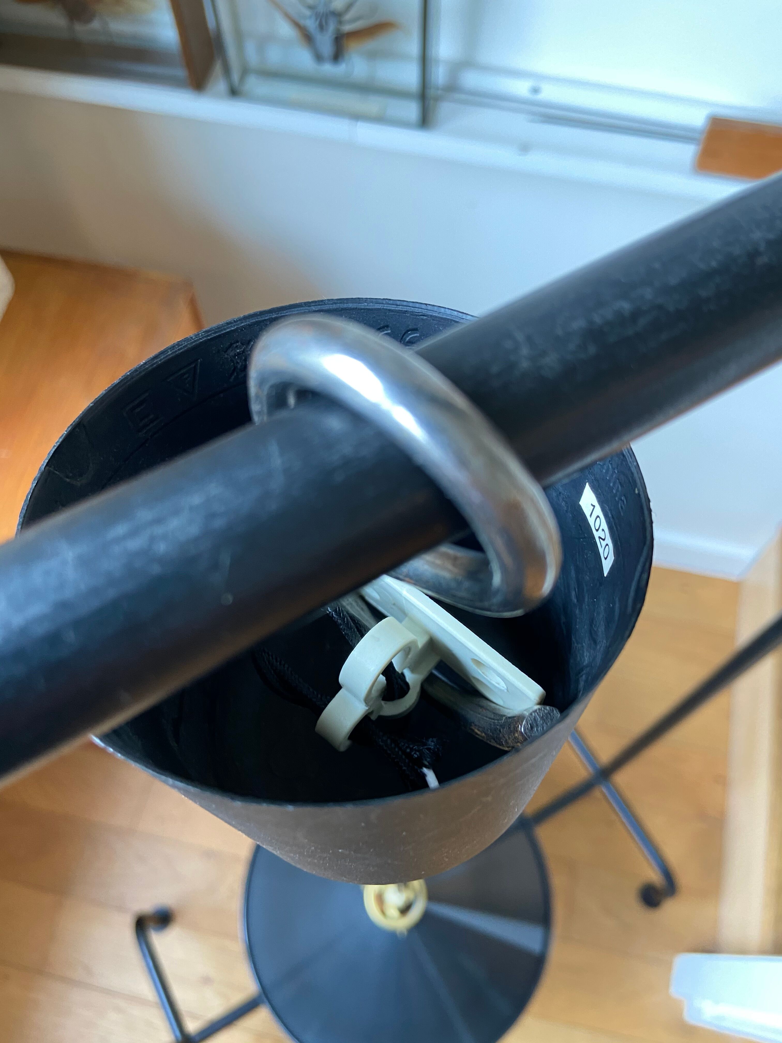 Suspension industrielle en tôle émaillée