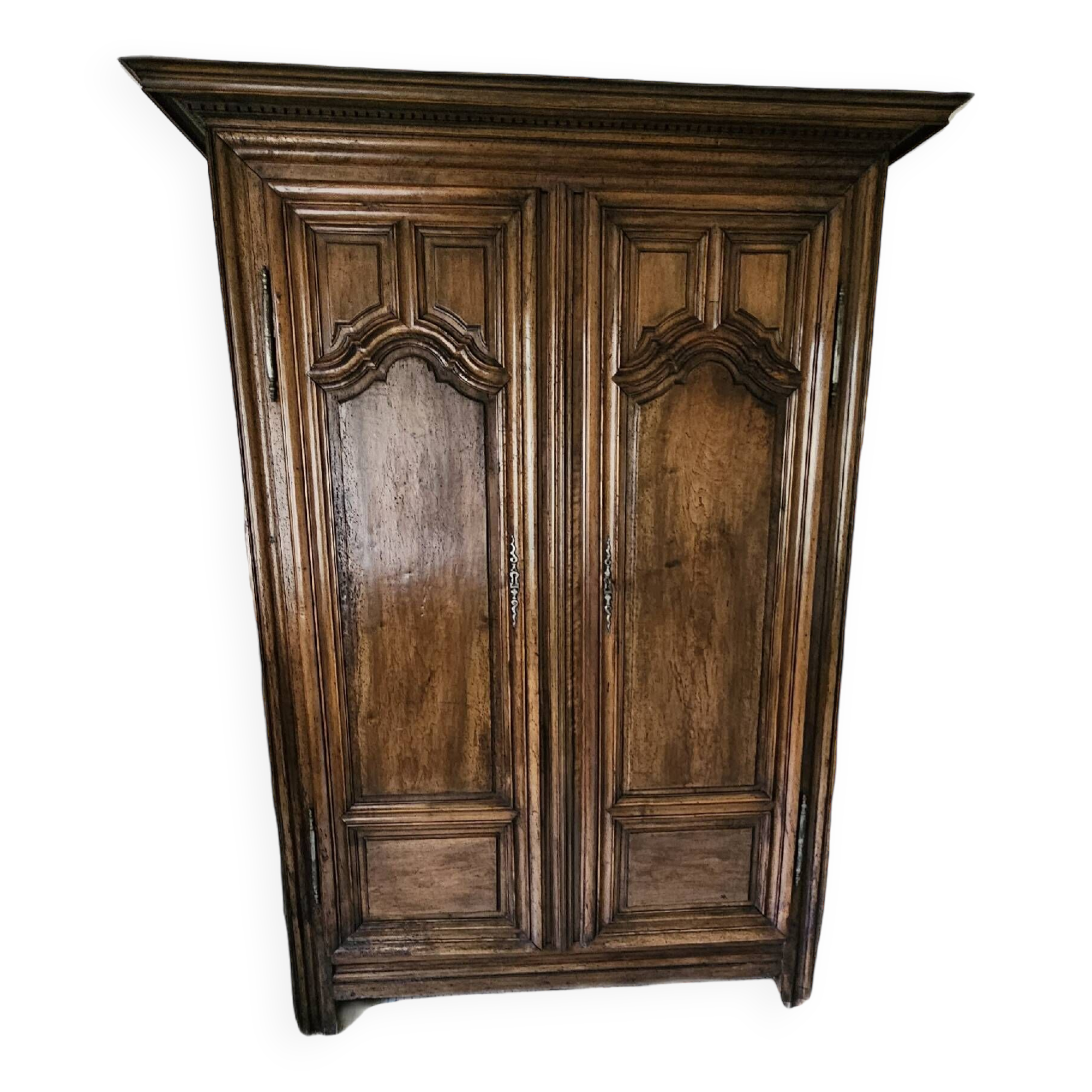 Old wardrobe with 3 shelves and small wardrobe