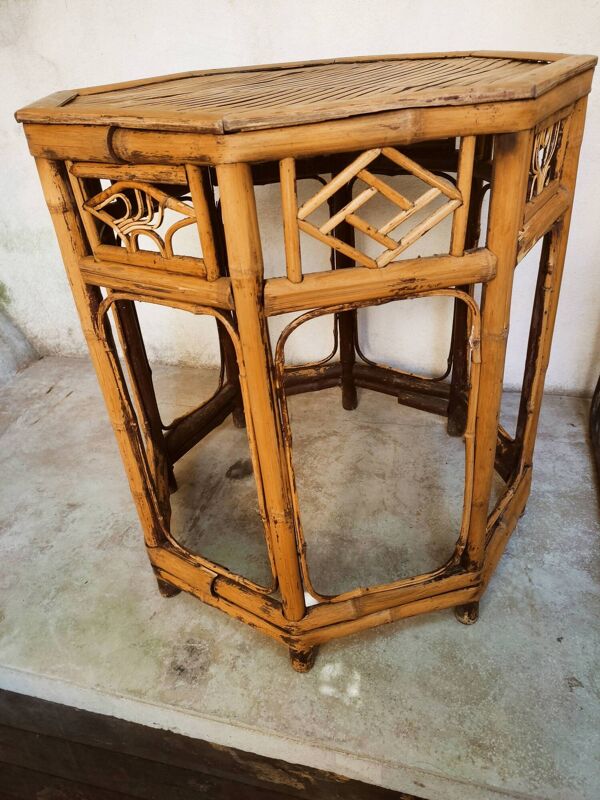 Table octogonale chinoise en bambou