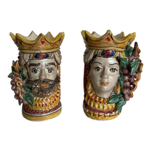 Paire de vases têtes