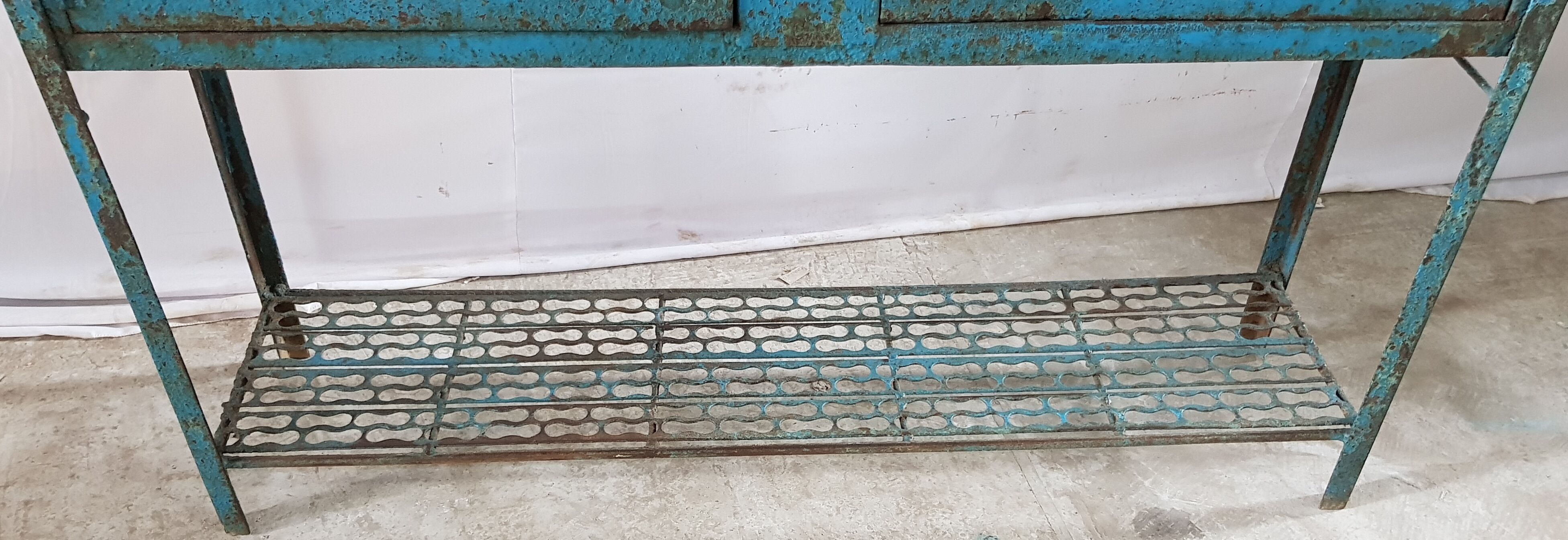 Metal croat with its original blue patina
