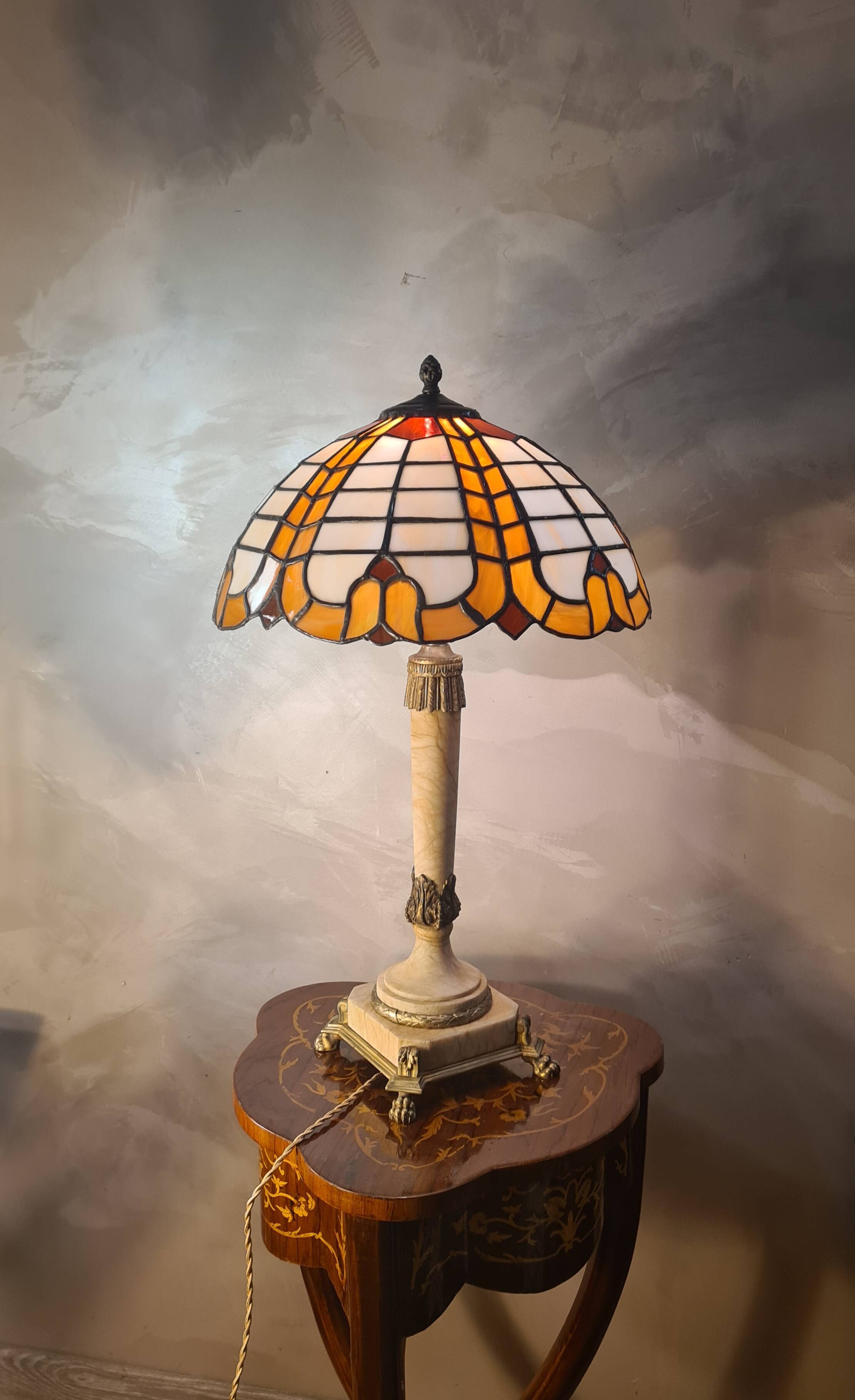 Empire lamp in bronze and marble, large size 70x43, 6kg, and a superb lampshade.