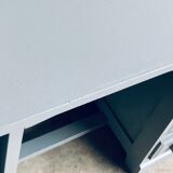 Box desk