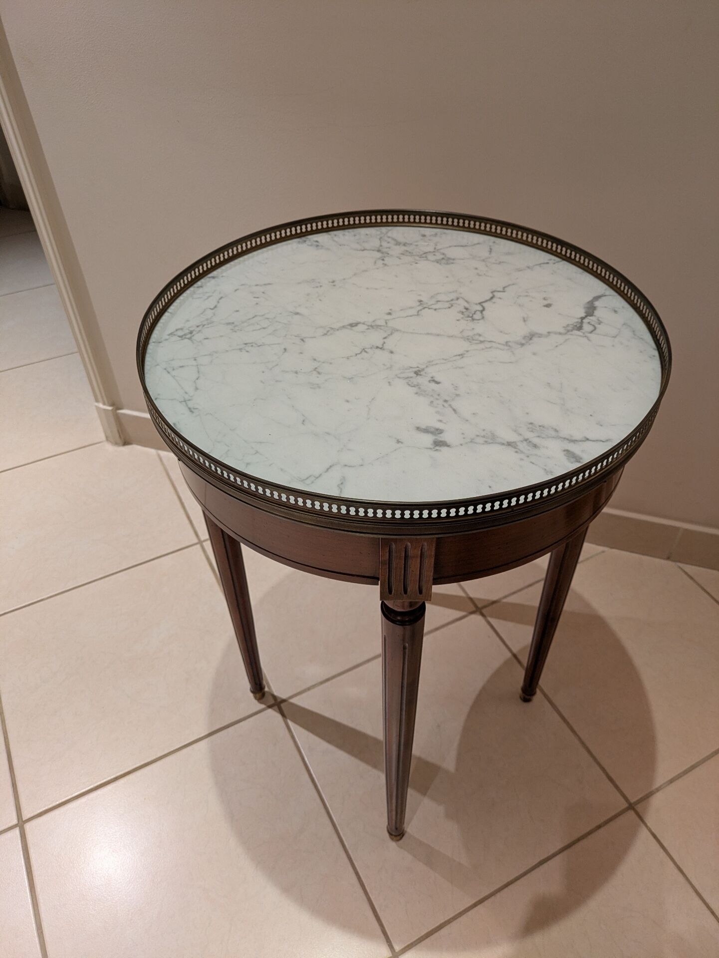 Bouillotte table in Louis XVI style