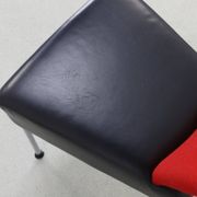 Ensemble de 4 chaises de salle à manger postmodernes bicolores, années 1980