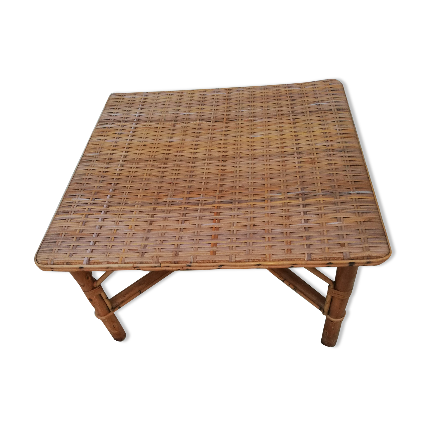 Table basse en rotin