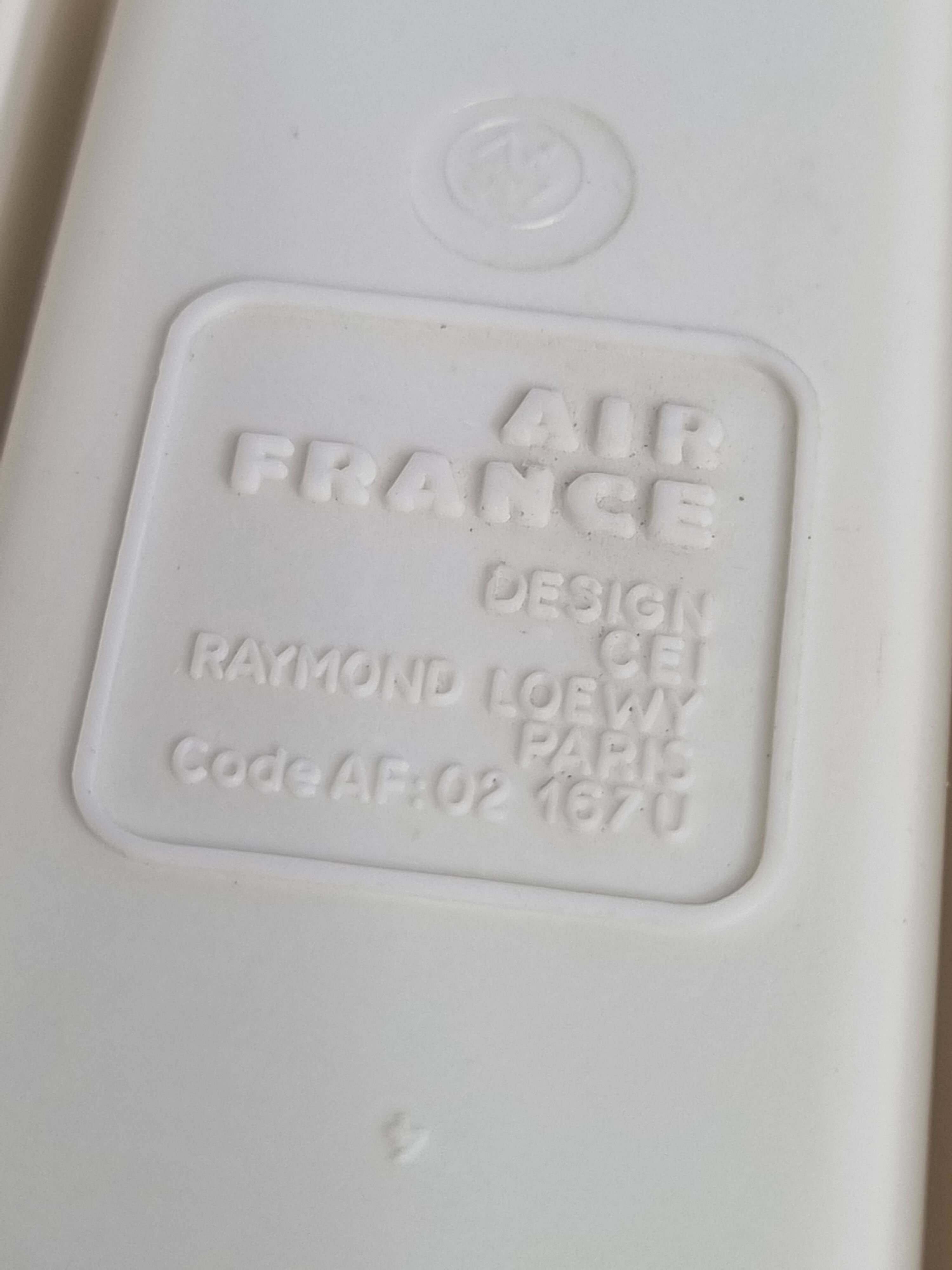 Pair of butter dishes designed by Raymond Loewy, 1970 edition, 8 cm