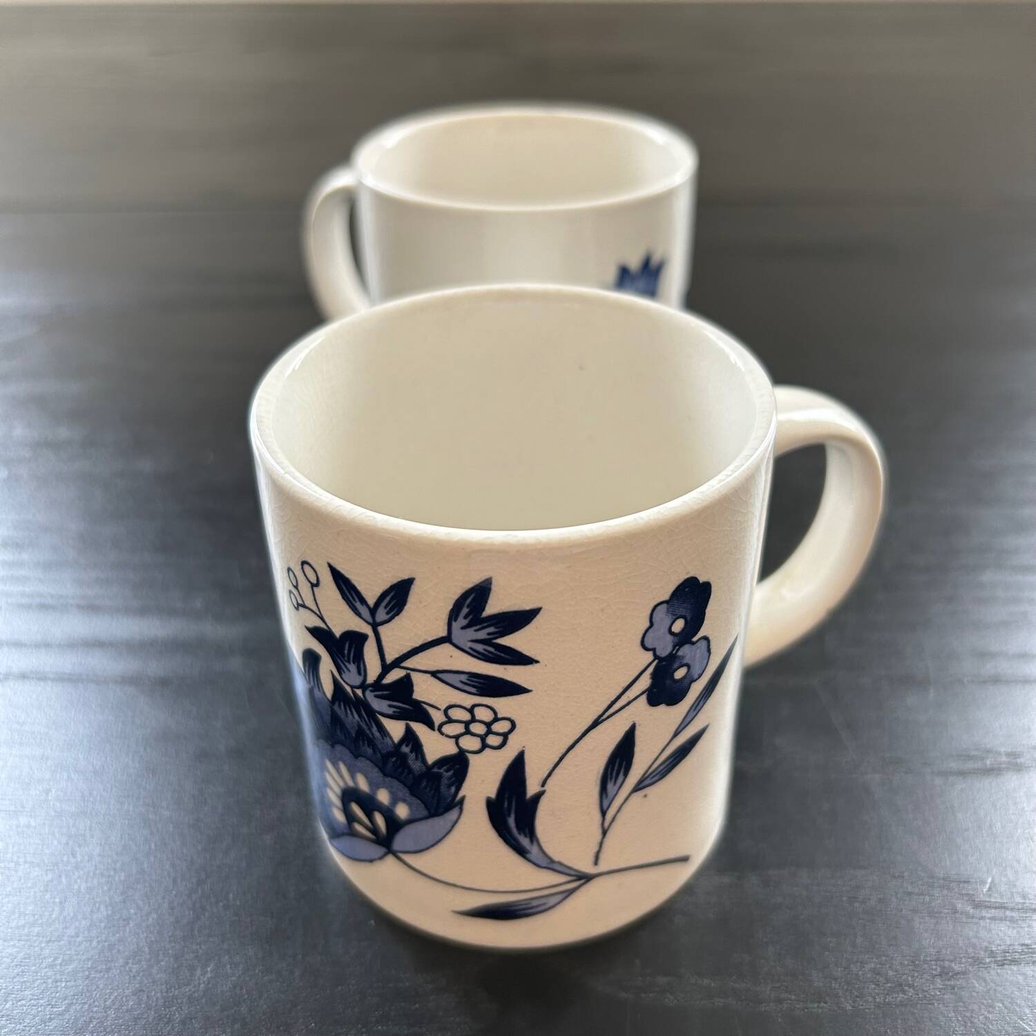 Pair of blue floral decor mugs