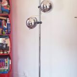 70s lamppost with 3 chrome round spots