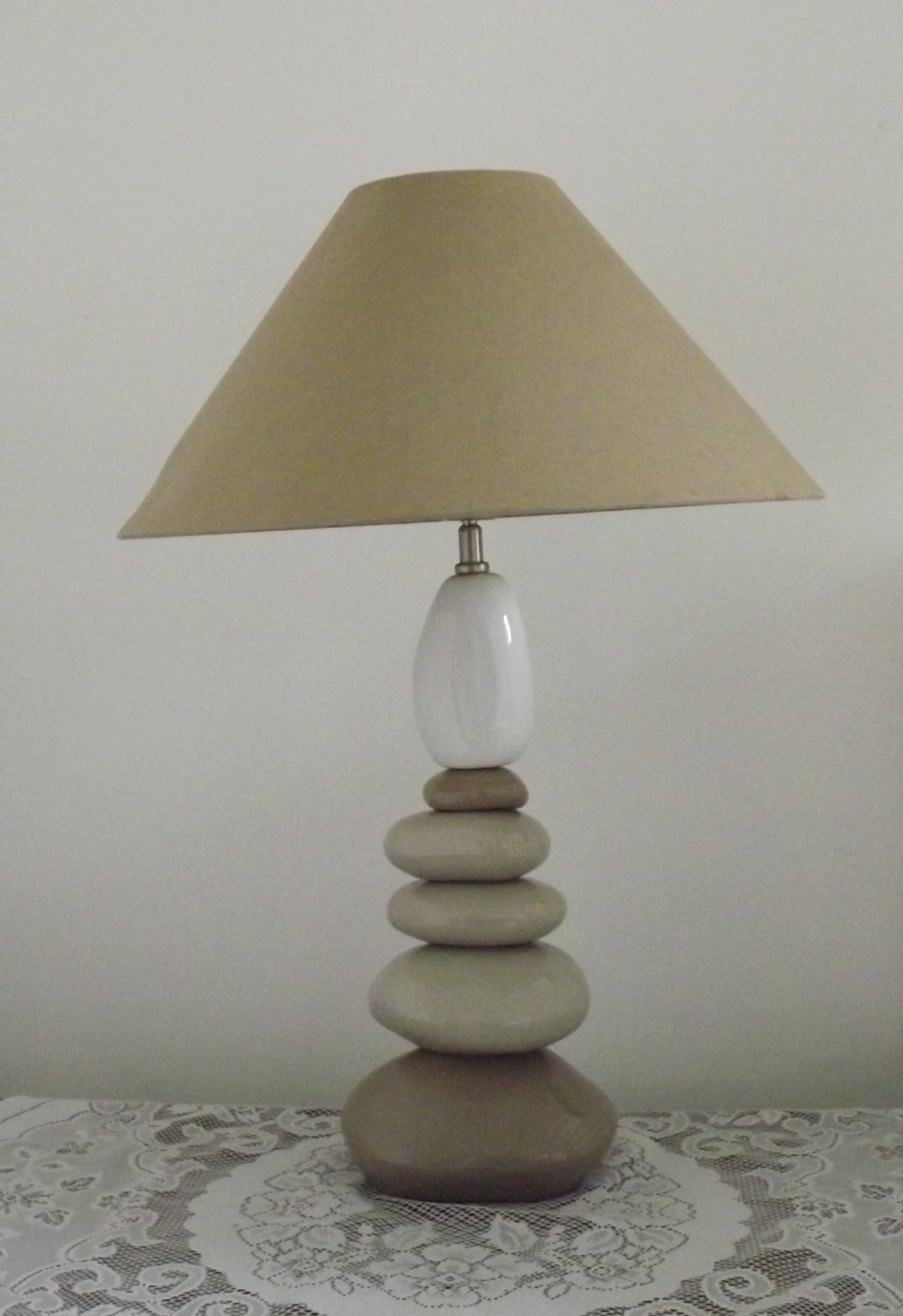 Large vintage table lamp from the 1990s in brown and beige ceramic with a lampshade.