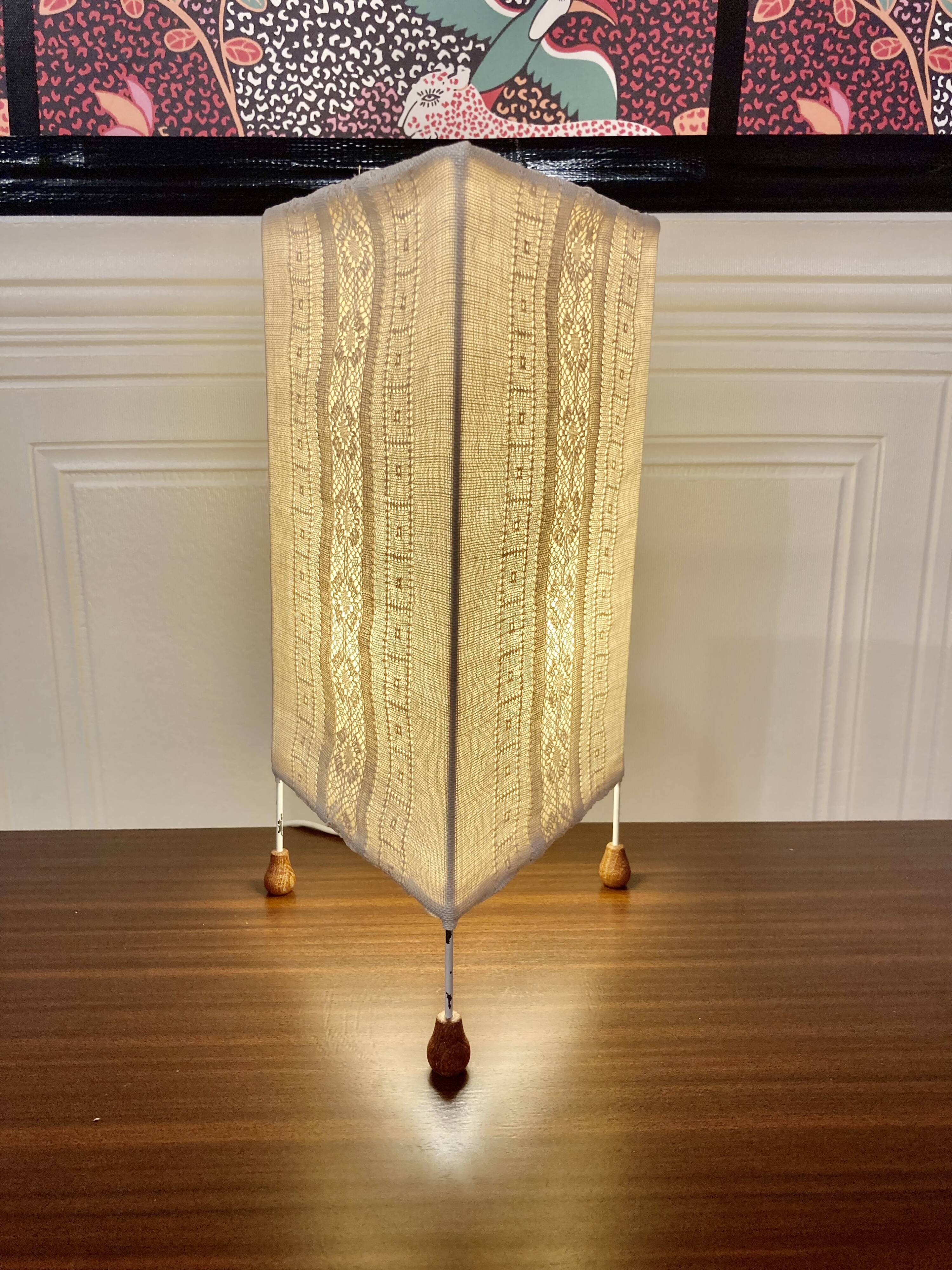 Scandinavian design tripod lamp 1960.