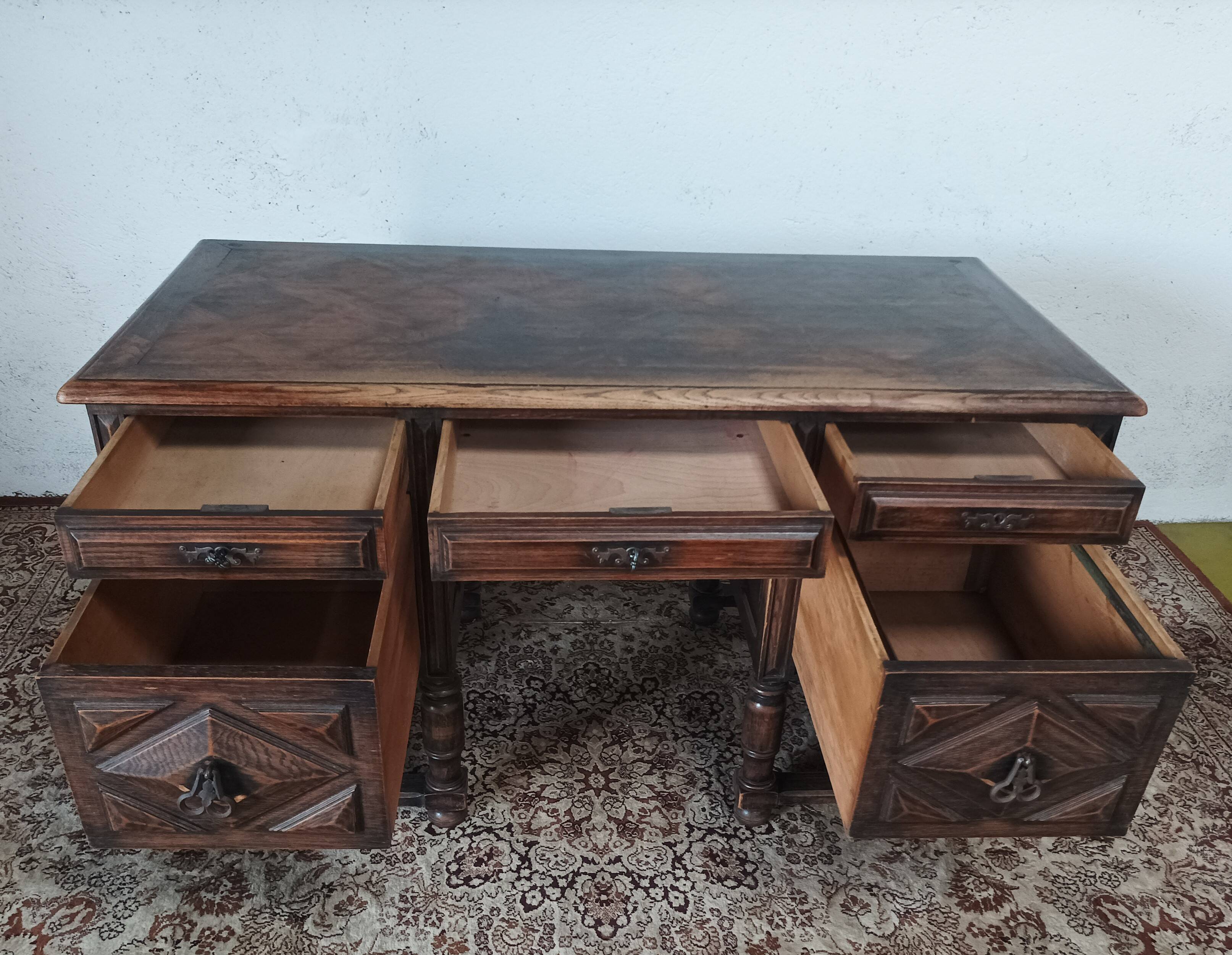 Mazarin Louis XIII style oak desk