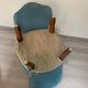 Paire de fauteuils crapaud velours bleu 1970