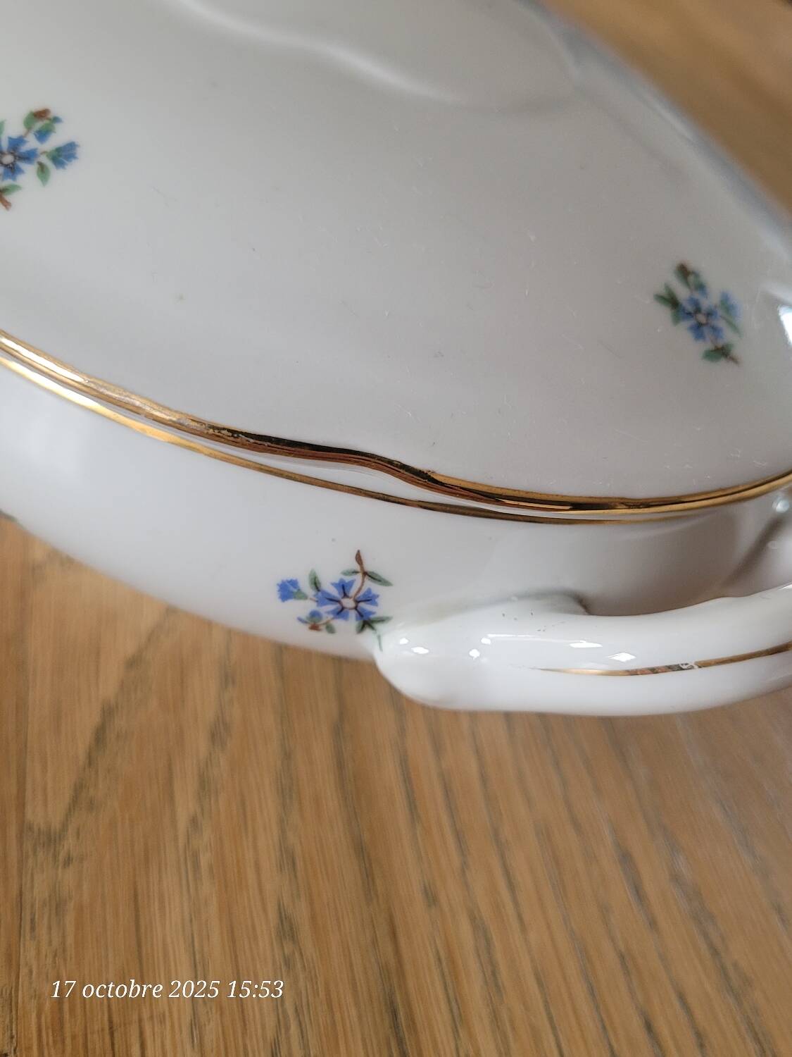 Vintage porcelain vegetable dish/soup tureen