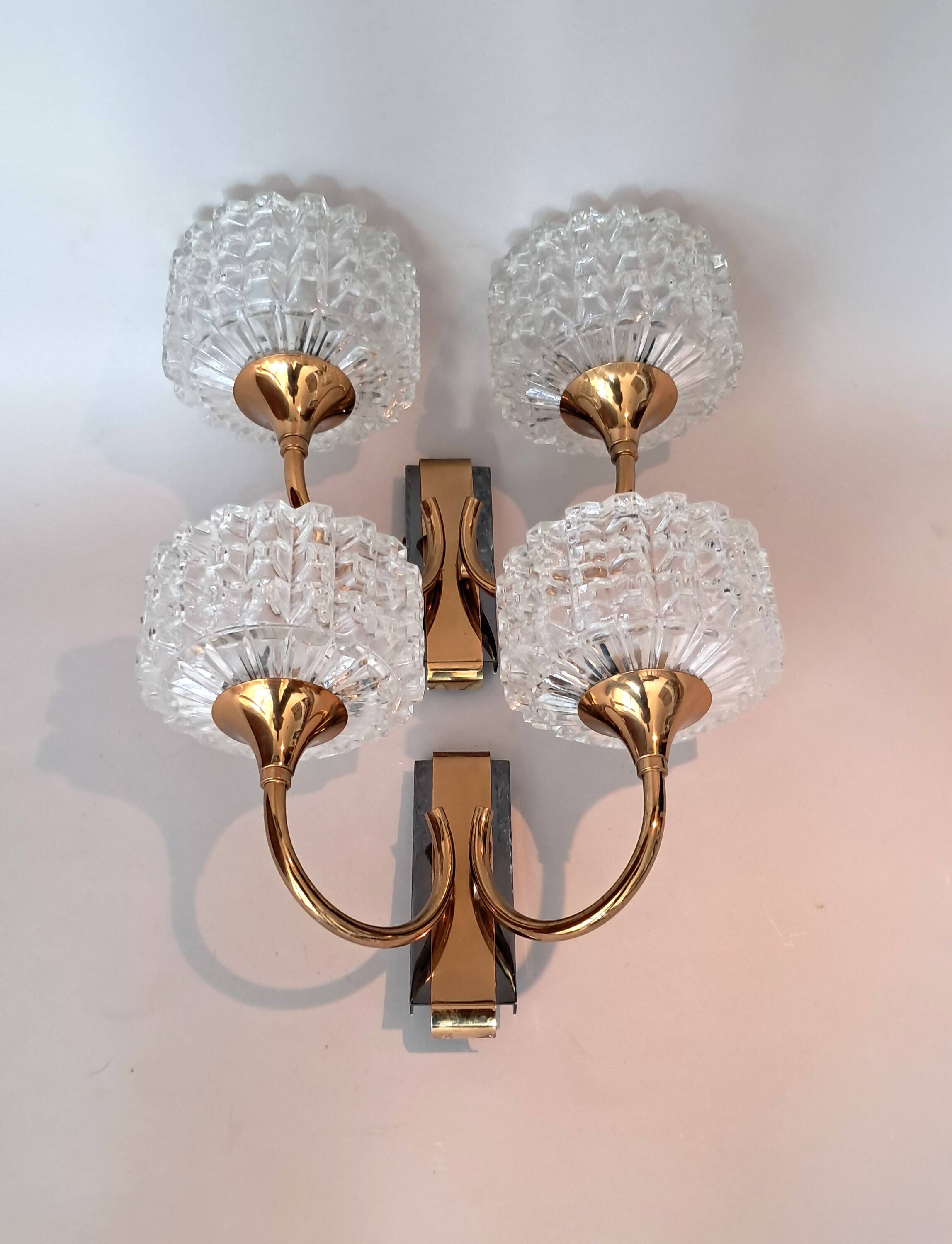Pair of two-light wall sconces in gilded brass and blue from the 1950s.