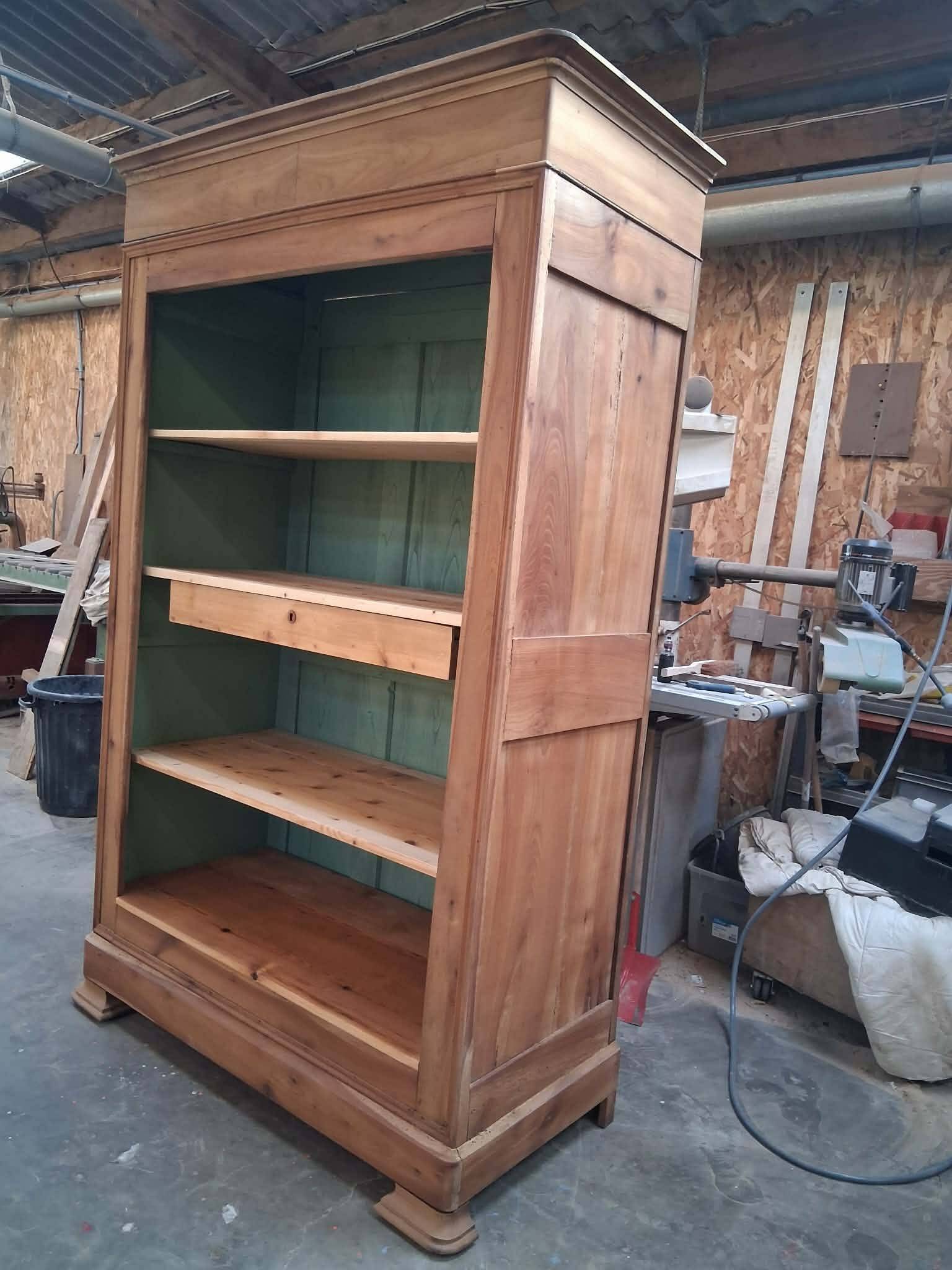 Cherry wood bookshelf