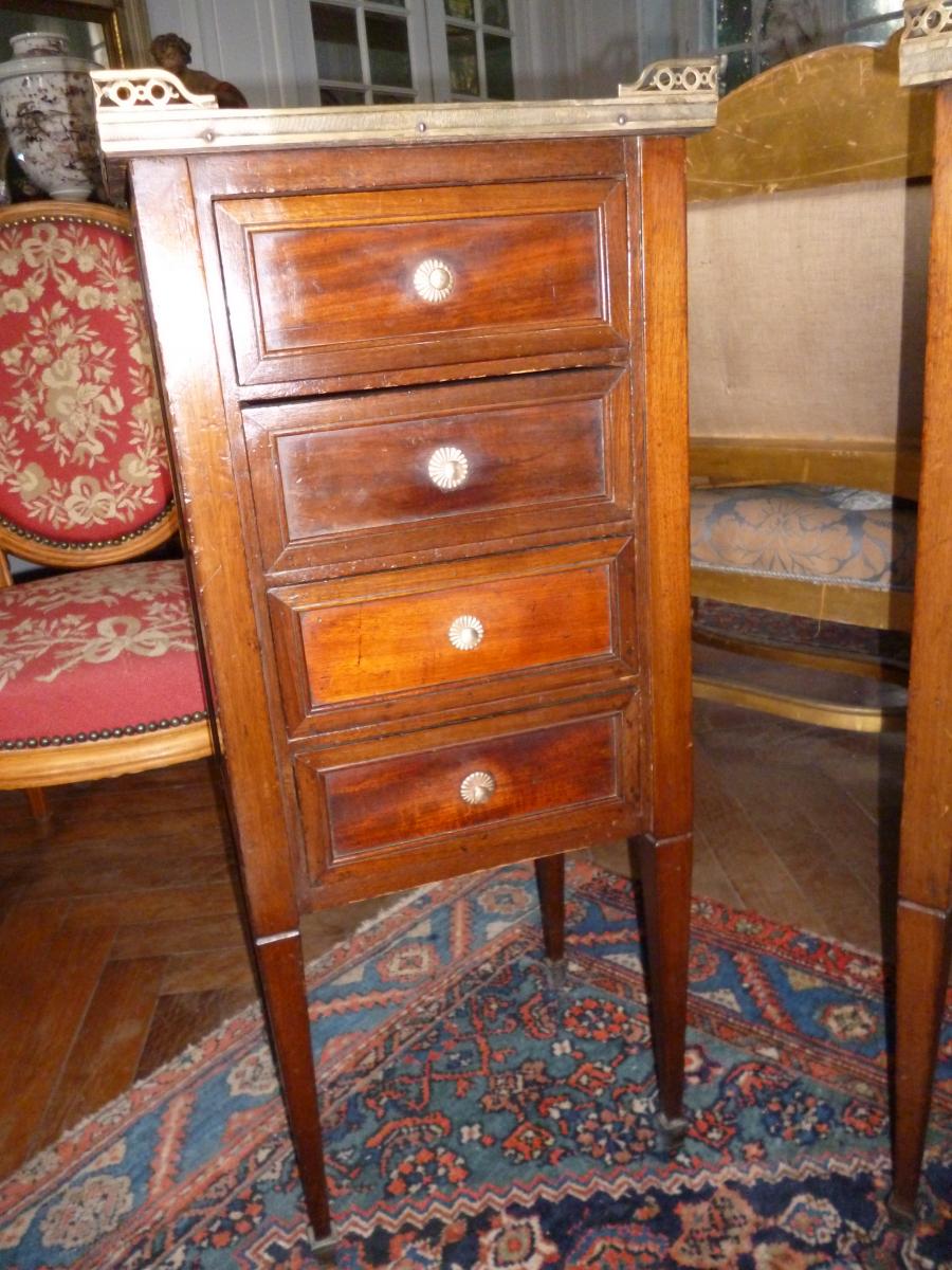 Paire de petites commodes époque XIX e