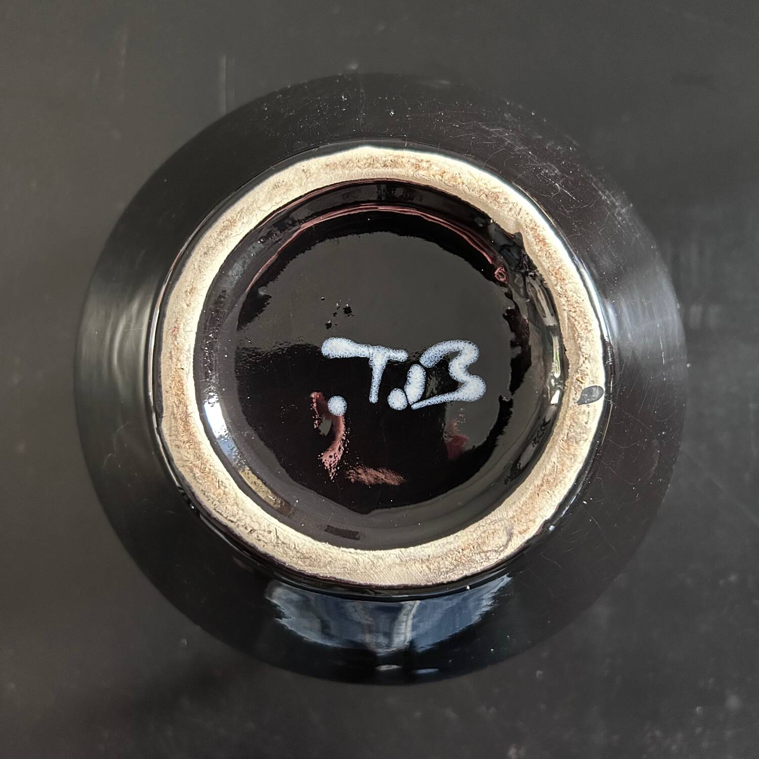 Vase signé T B pour Ty Breizh