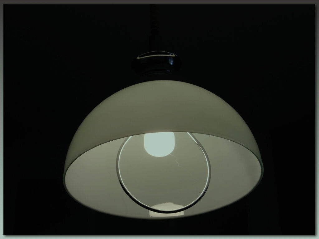Globe hanging lamp in opaline