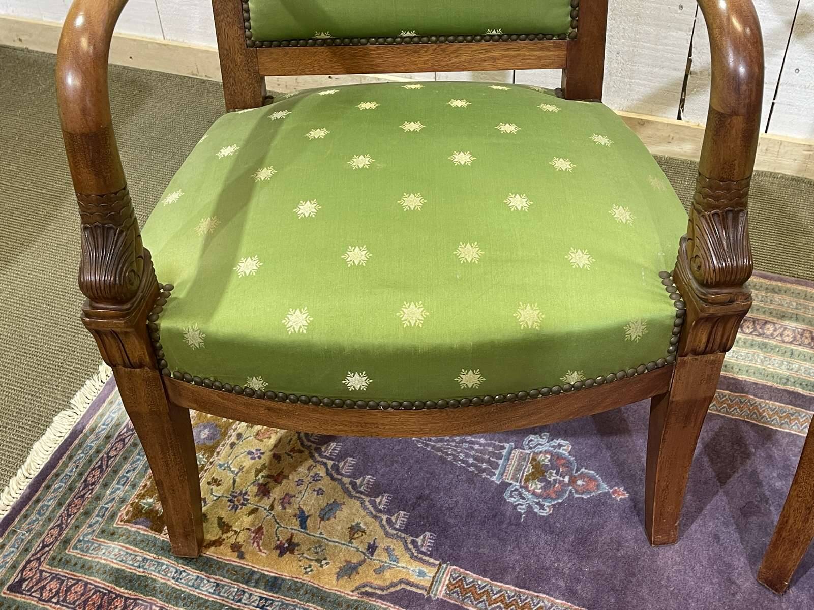 Paire de fauteuils style Empire en acajou, travail des années 50