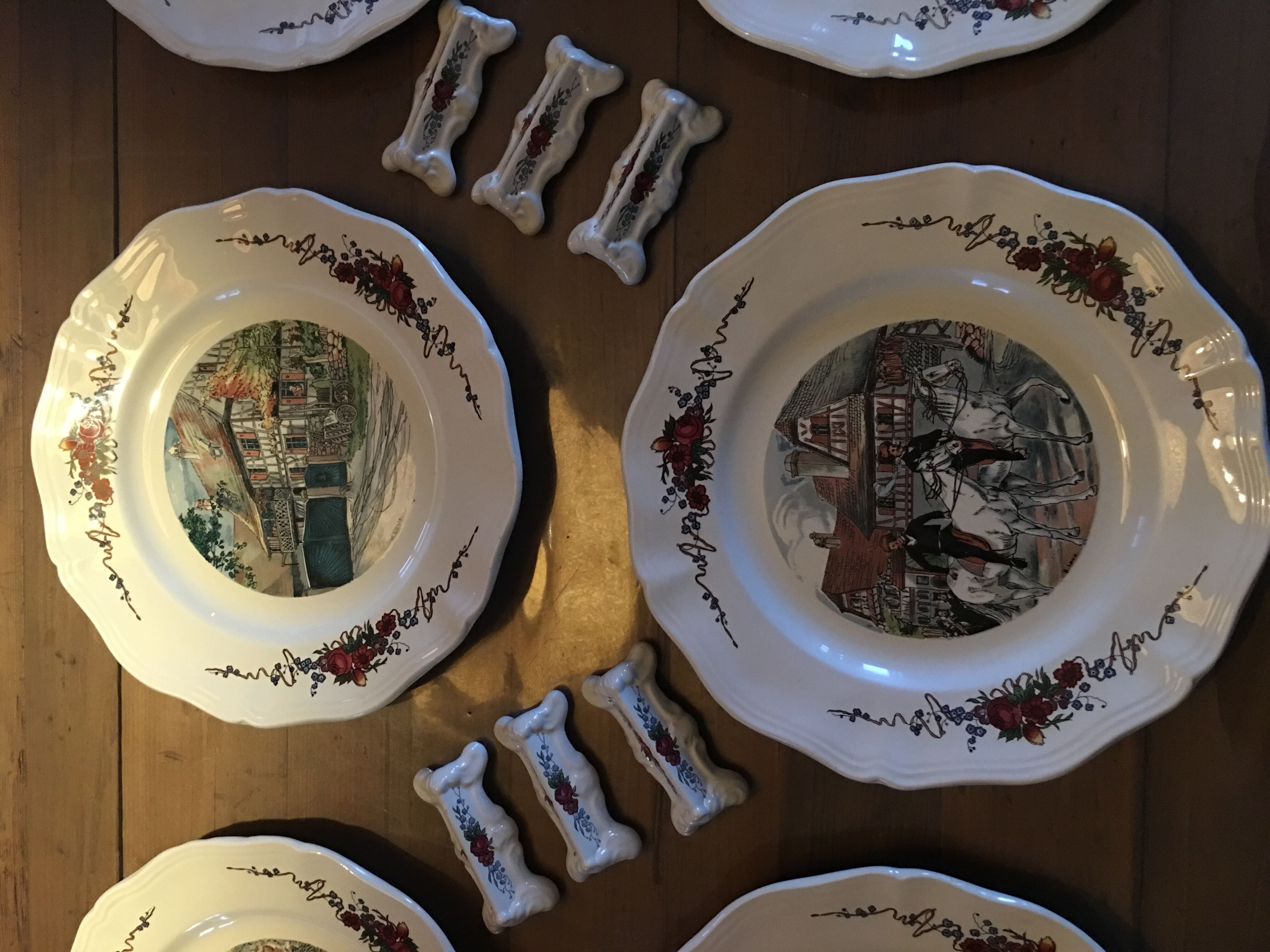 Ensemble de 6 assiettes plates & 6 portes couteaux Obernai