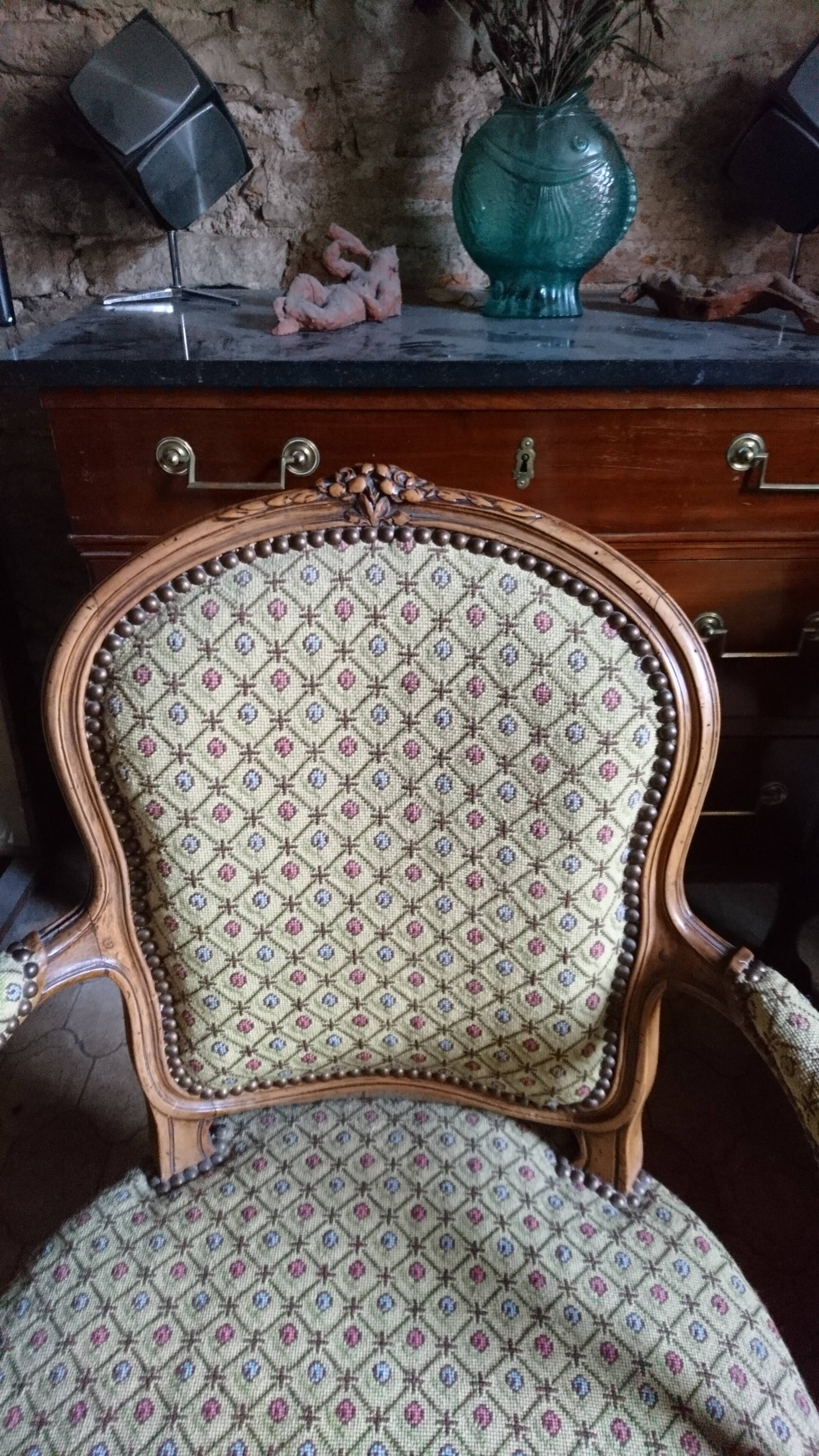 Louis XV convertible chair