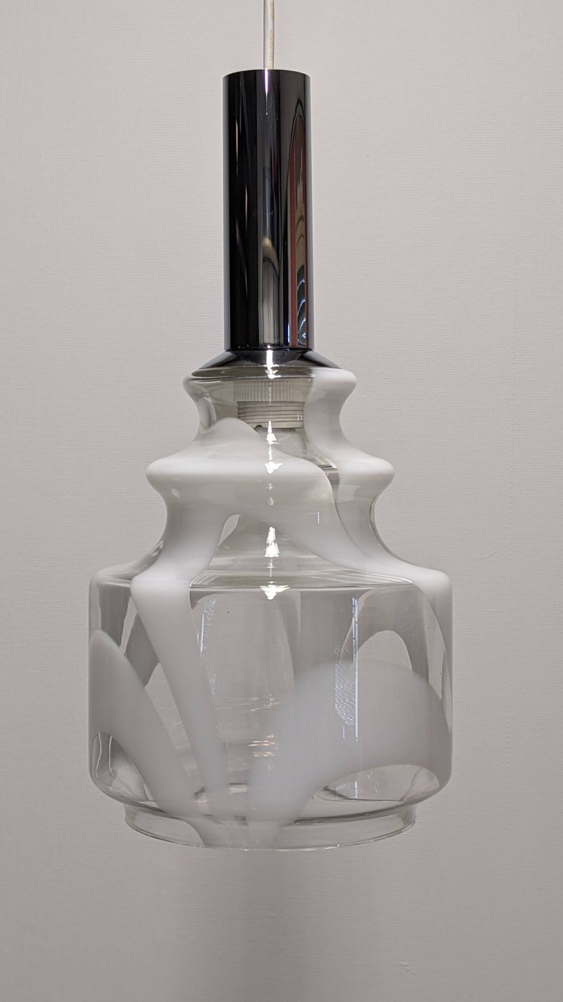 Suspension en verre Murano marbré blanc, Italie vers 1970