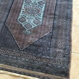 Geometric rug from Pakistan