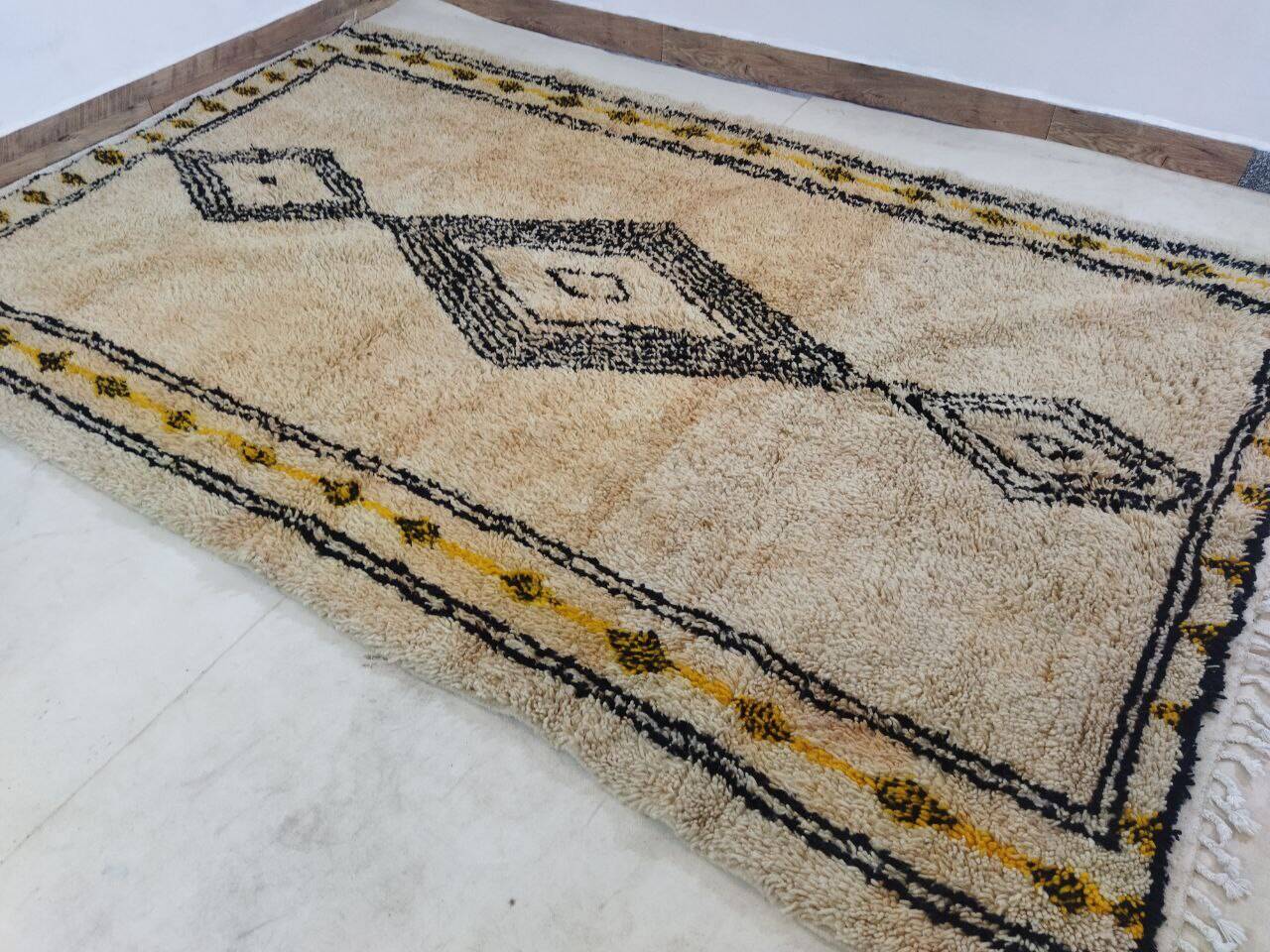 Handmade Moroccan Berber rug 300 X 183 CM