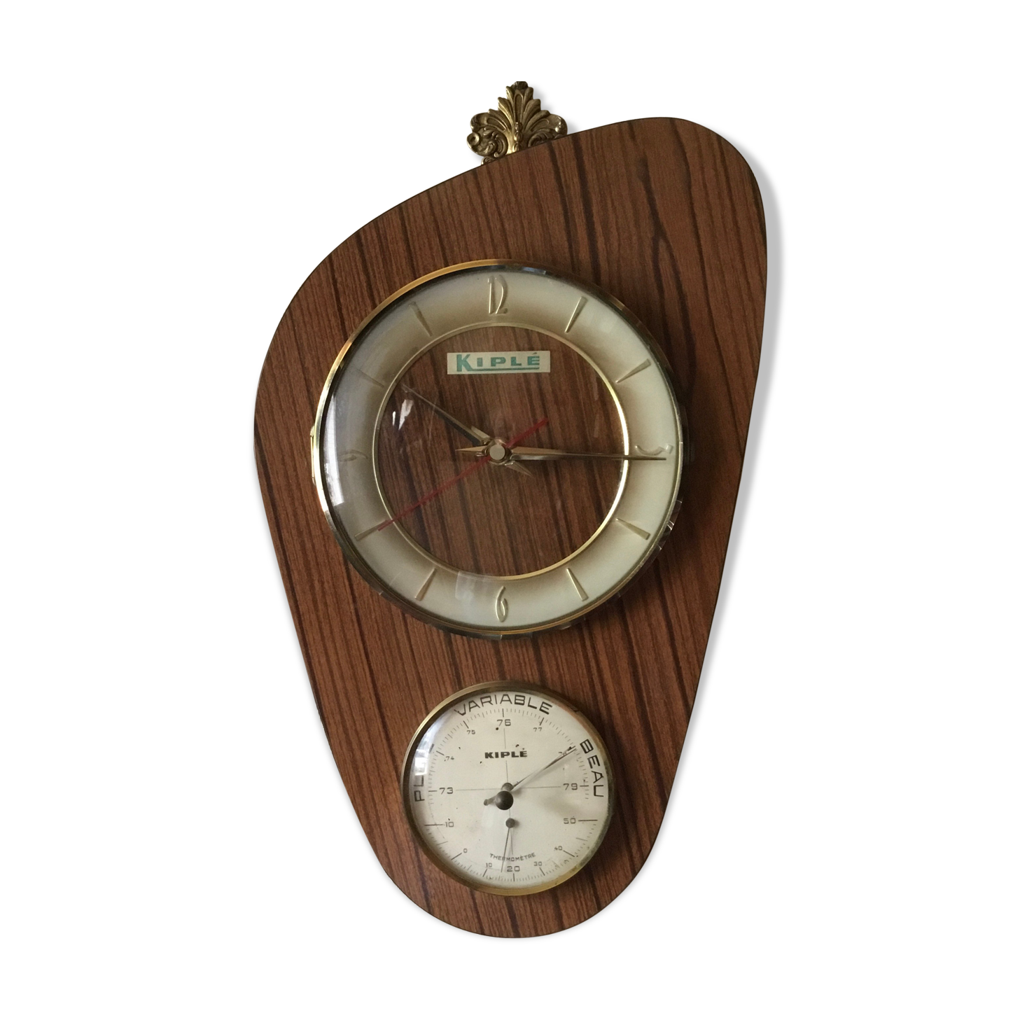 Kiplé clock in Formica