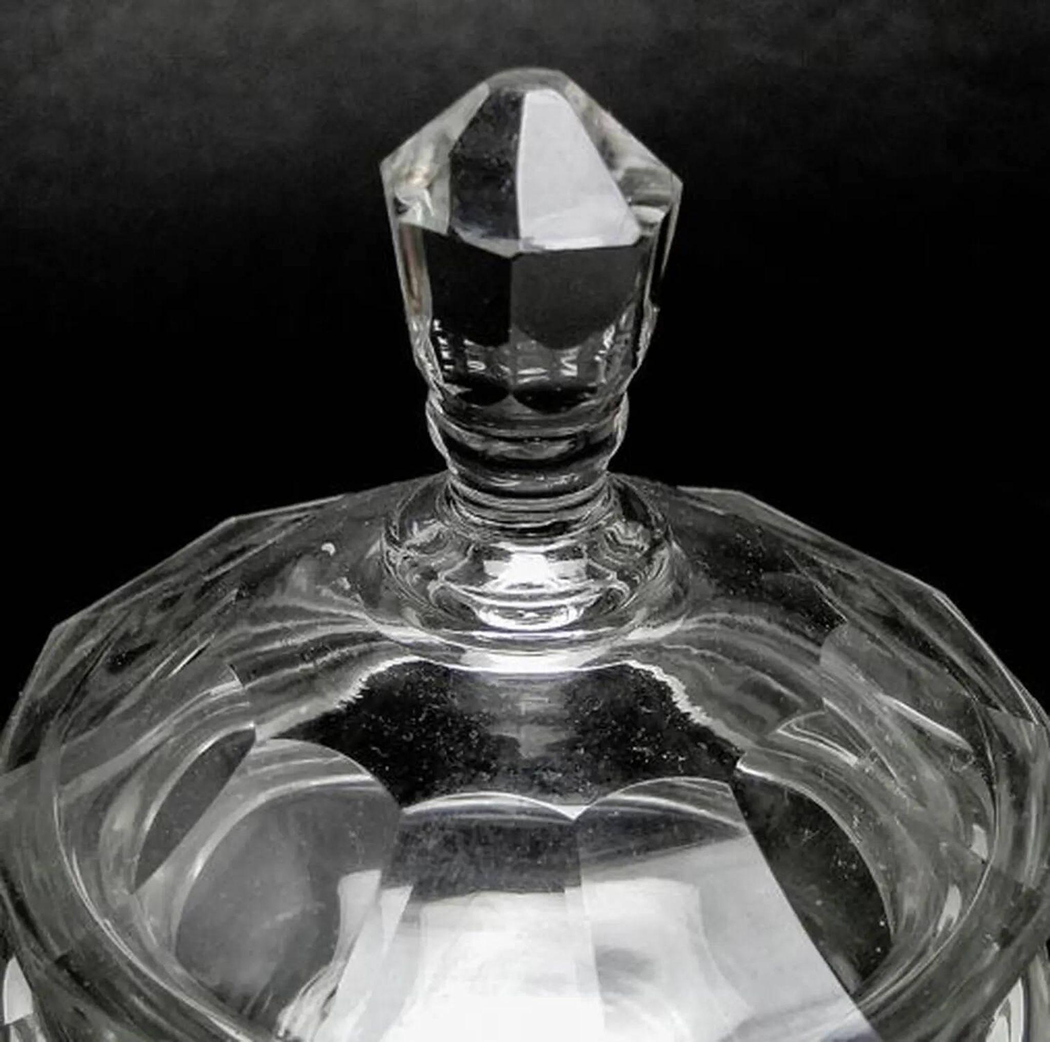 Art Deco bonbonniere, crystal, Moser, Czechoslovakia, 1930s