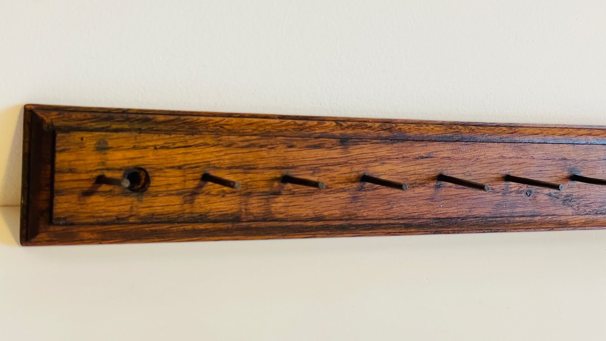 Workshop coat rack in solid oak